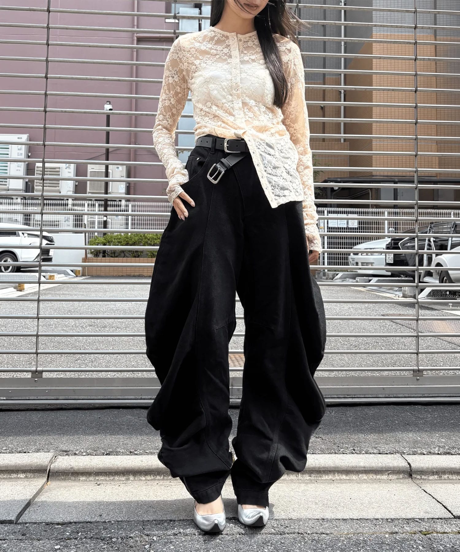 LIQUID DENIM PANTS　BLACK POOLDE