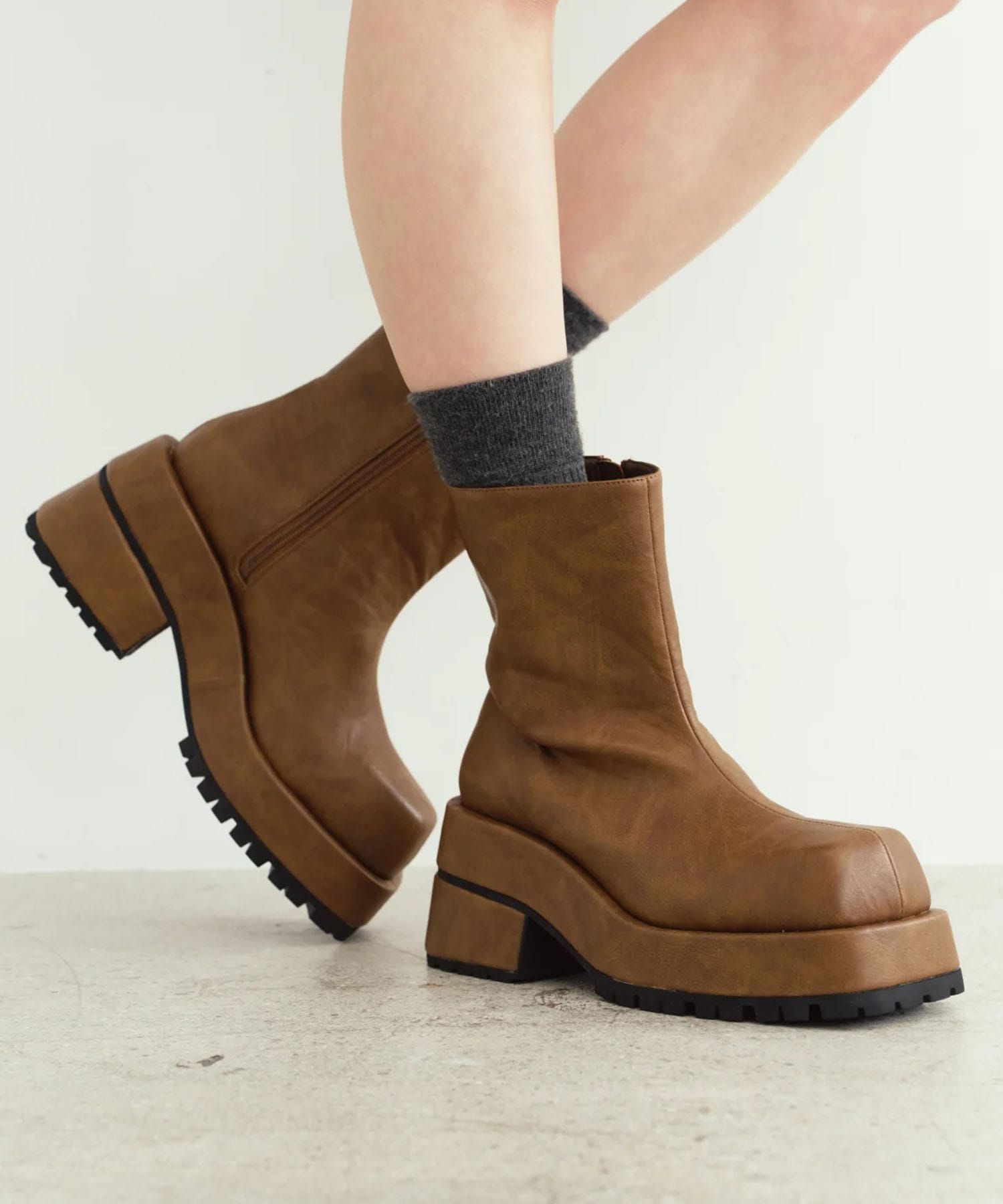 volume square boots Knuth Marf