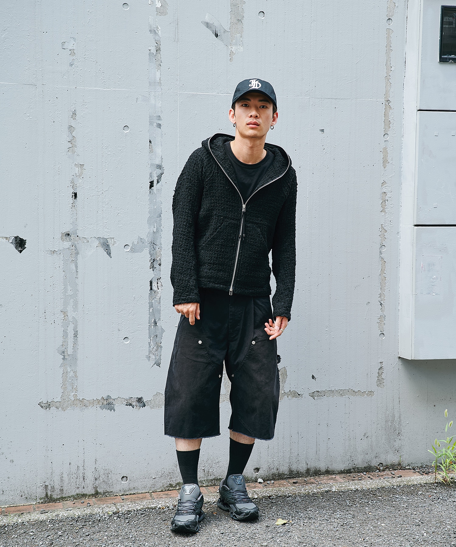DUCK DOUBLE KNEE CURVED LEG SHORTS CONZ