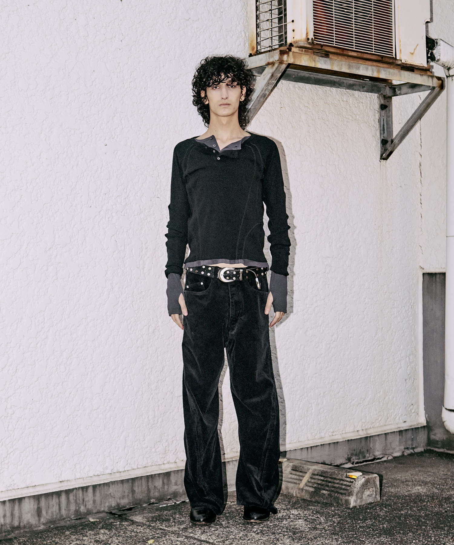 別注 HENLEY PANELED SWEATER NVRFRGT