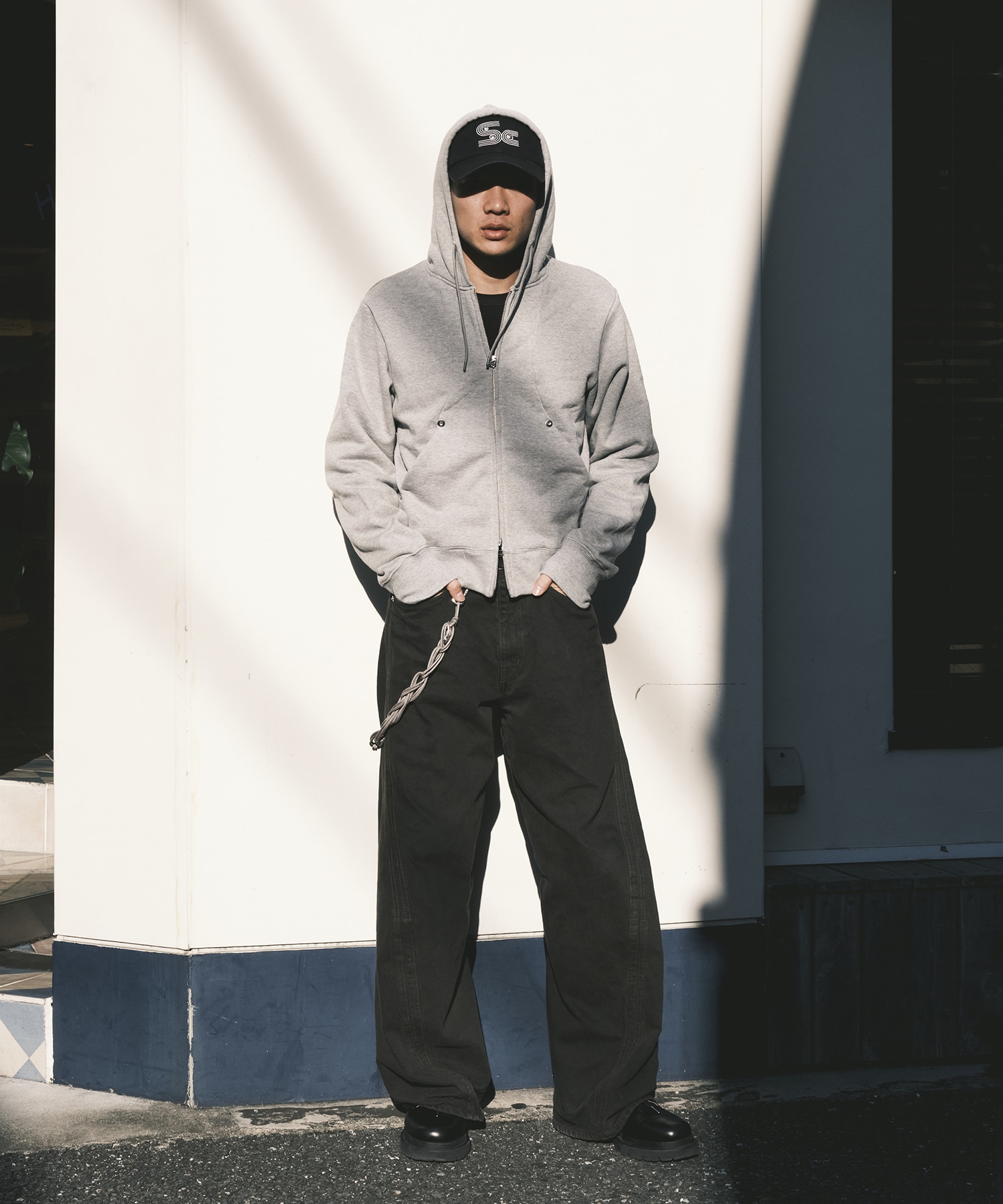 SHORT ZIP HOODIE CONZ