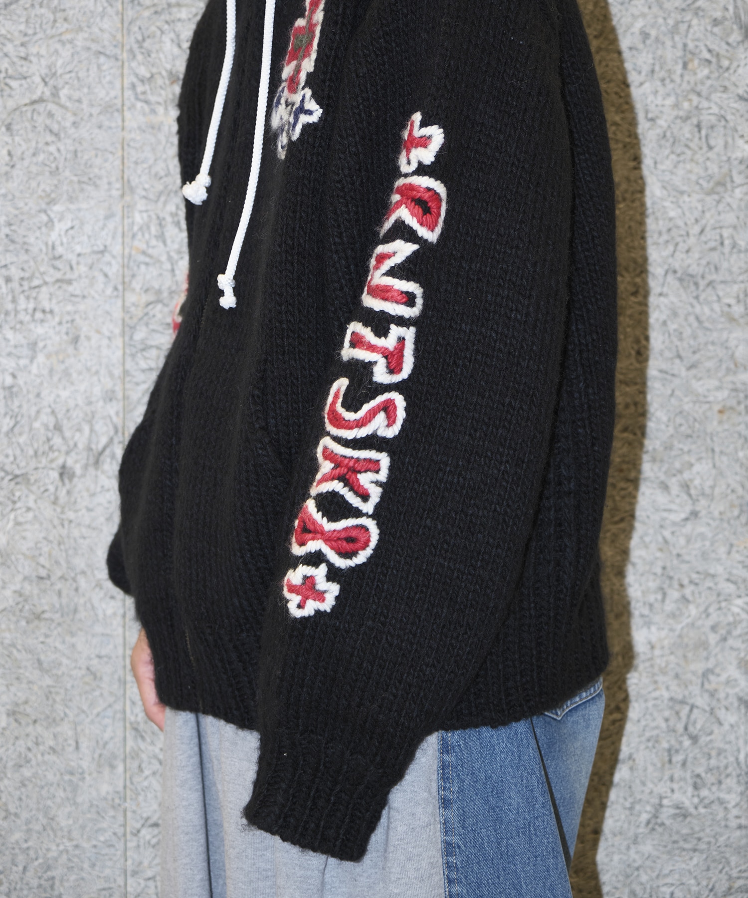 HAND KINITTED SK8 ZIP HOODIE RICE NINE TEN