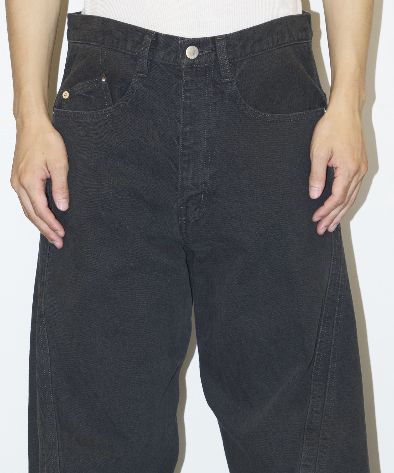 3D TWISTED WIDE LEG JEANS NVRFRGT