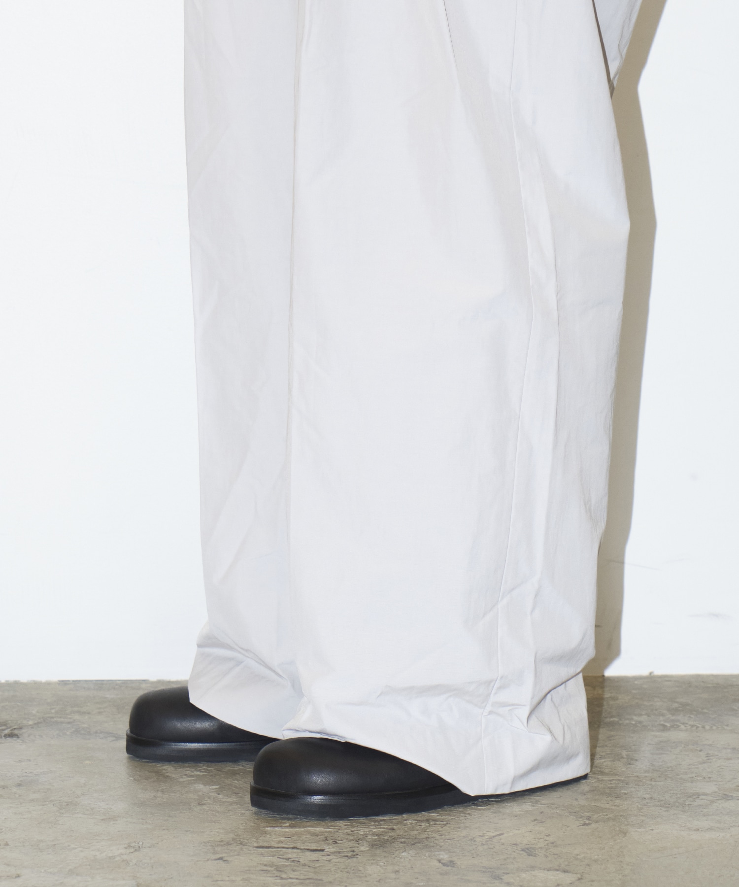 EWP 2 Tuck Trousers COOTIE PRODUCTIONS