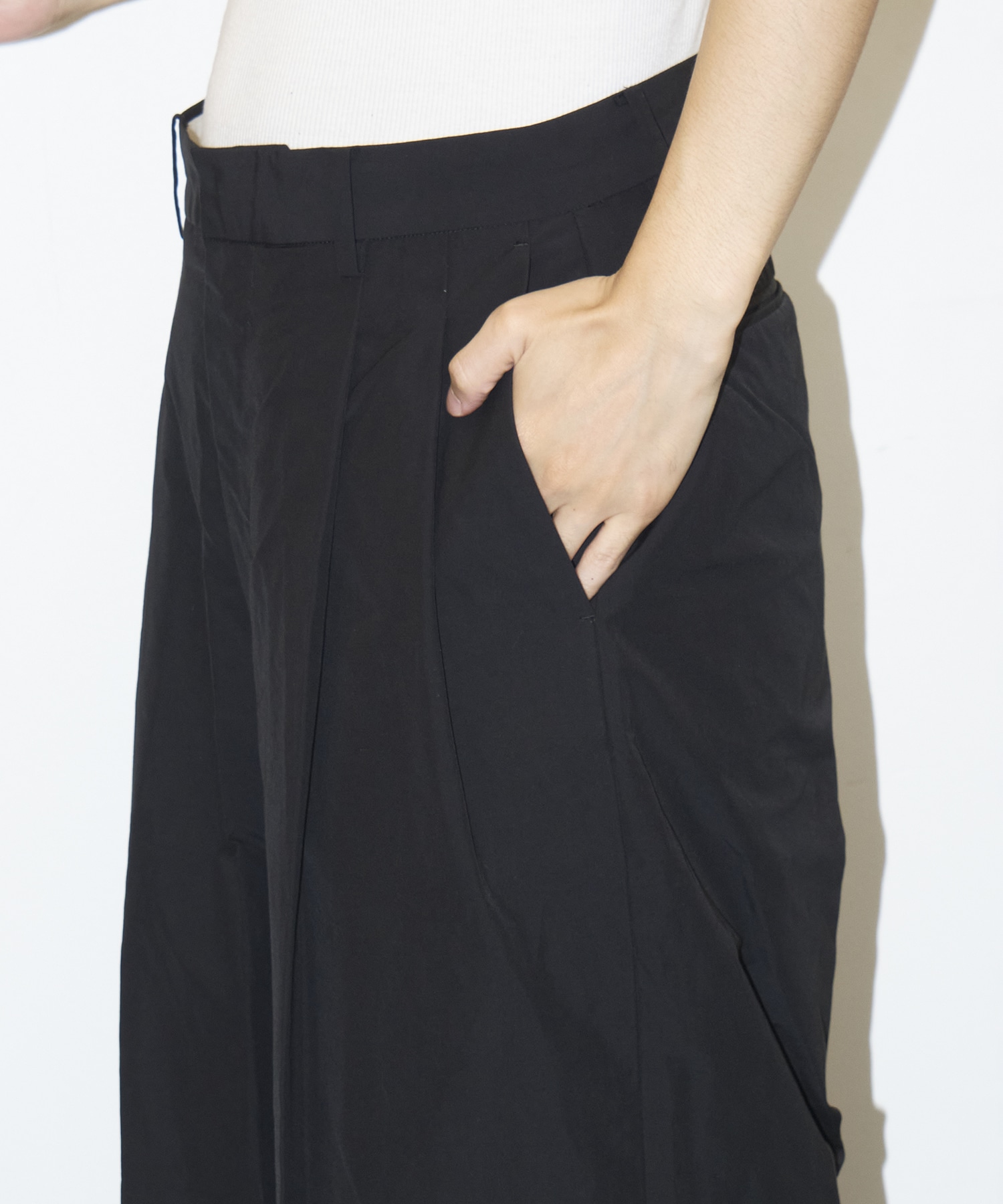 EWP 2 Tuck Trousers COOTIE PRODUCTIONS