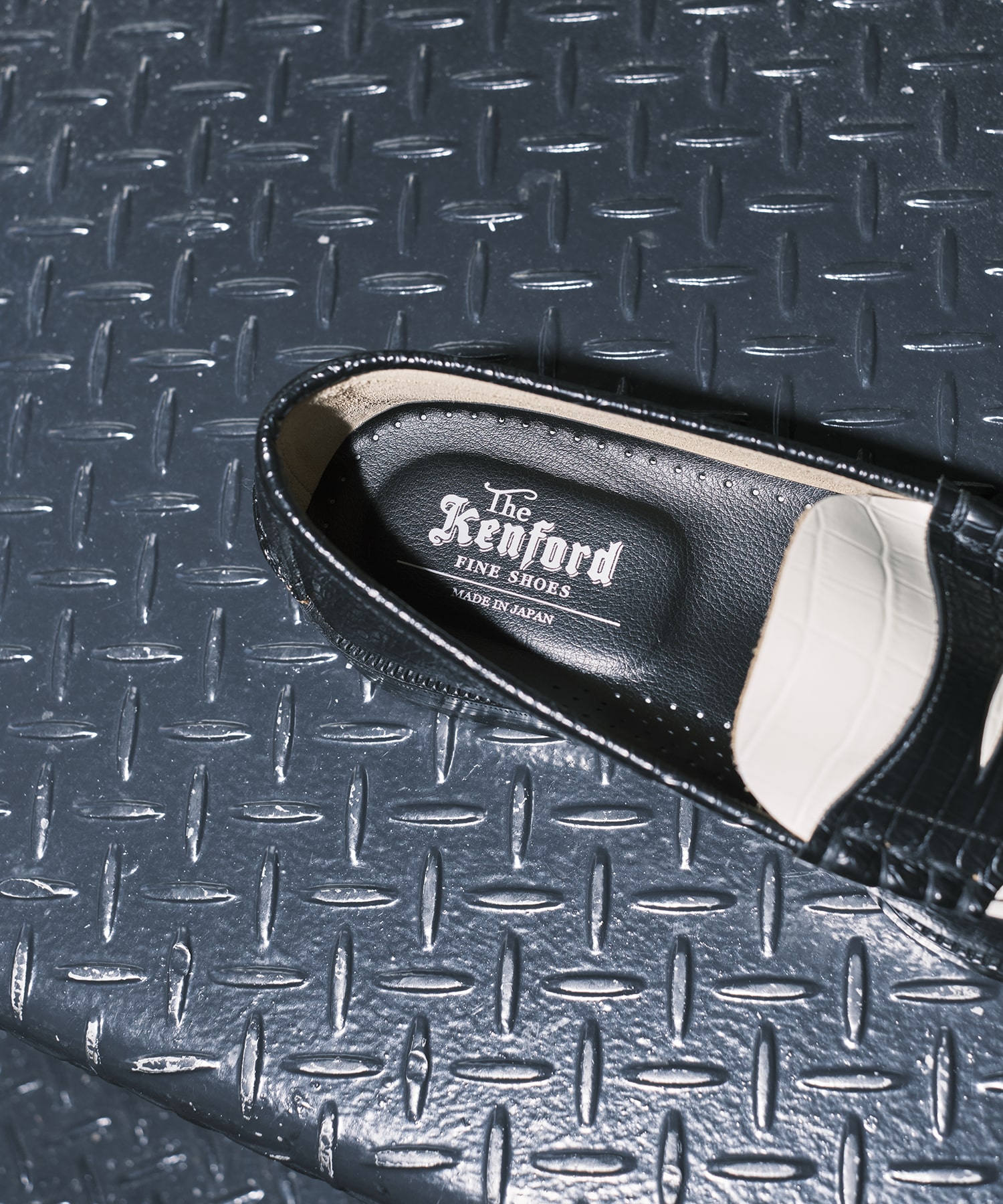 別注 EMBOSSED LOAFERS BLACK WHITE CROCODILE COMBI The Kenford FINESHOES