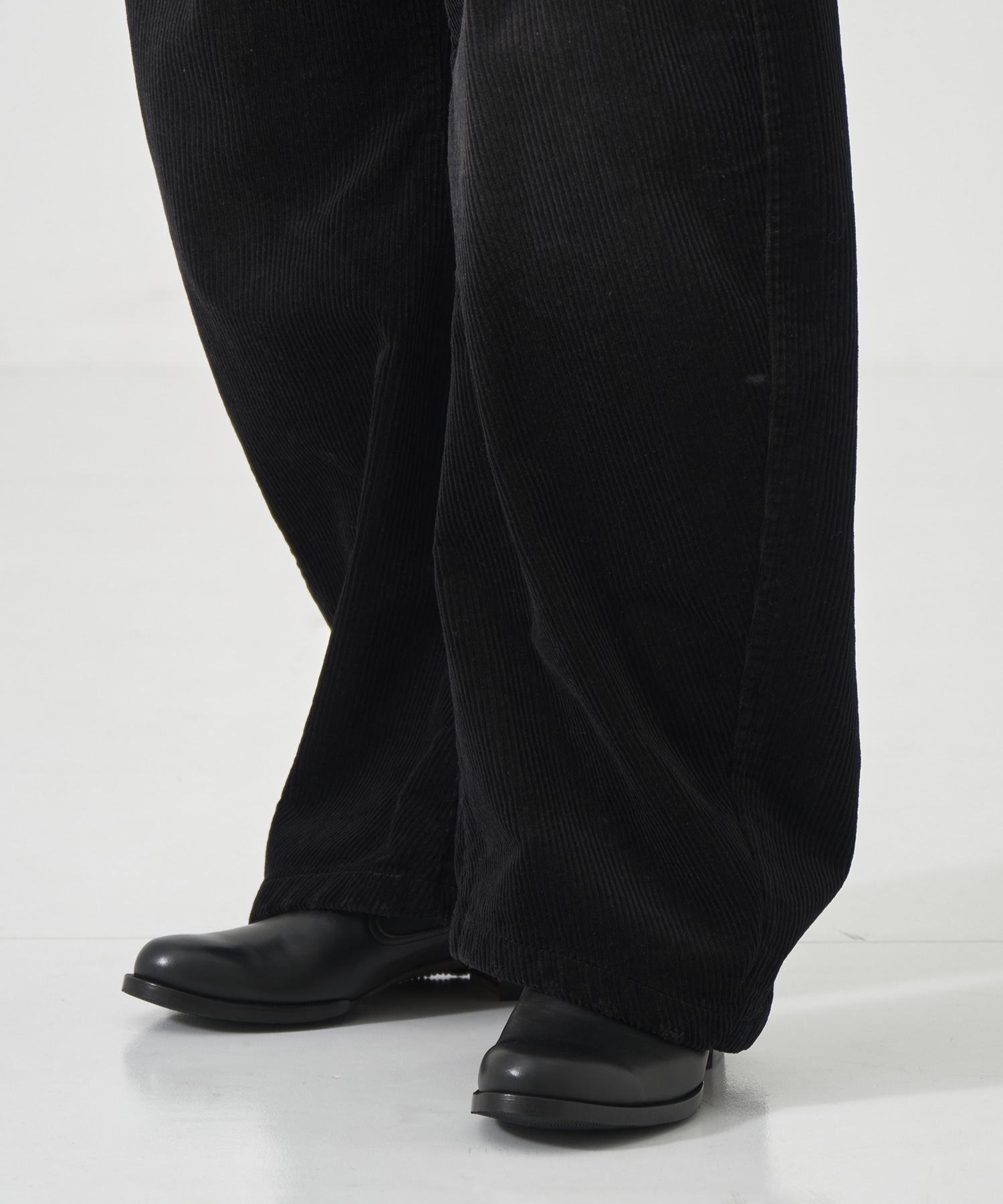 CORDUROY CURVED LEG PANTS CONZ