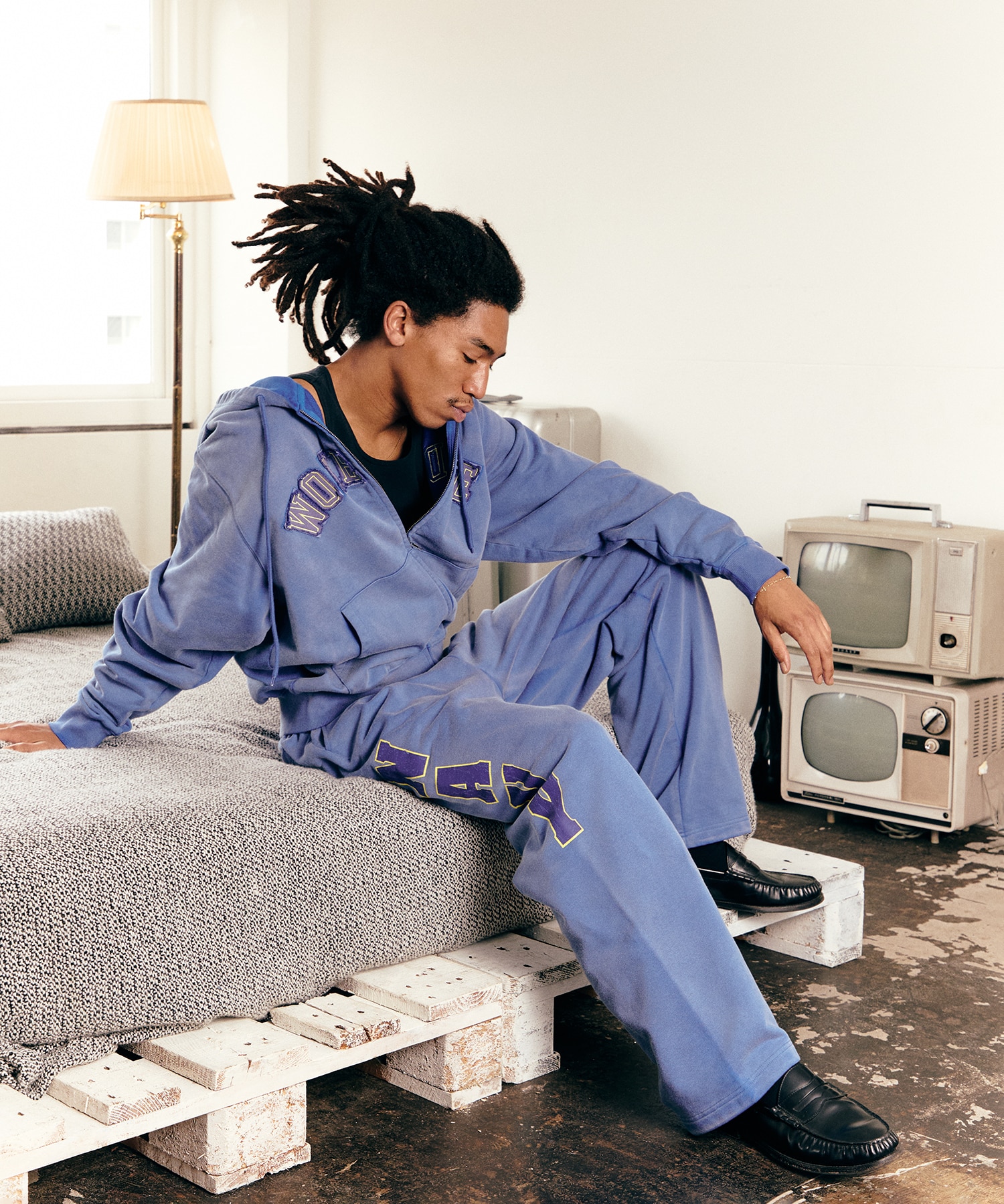 Faded Navy Sweat Pants WOKE EDGE