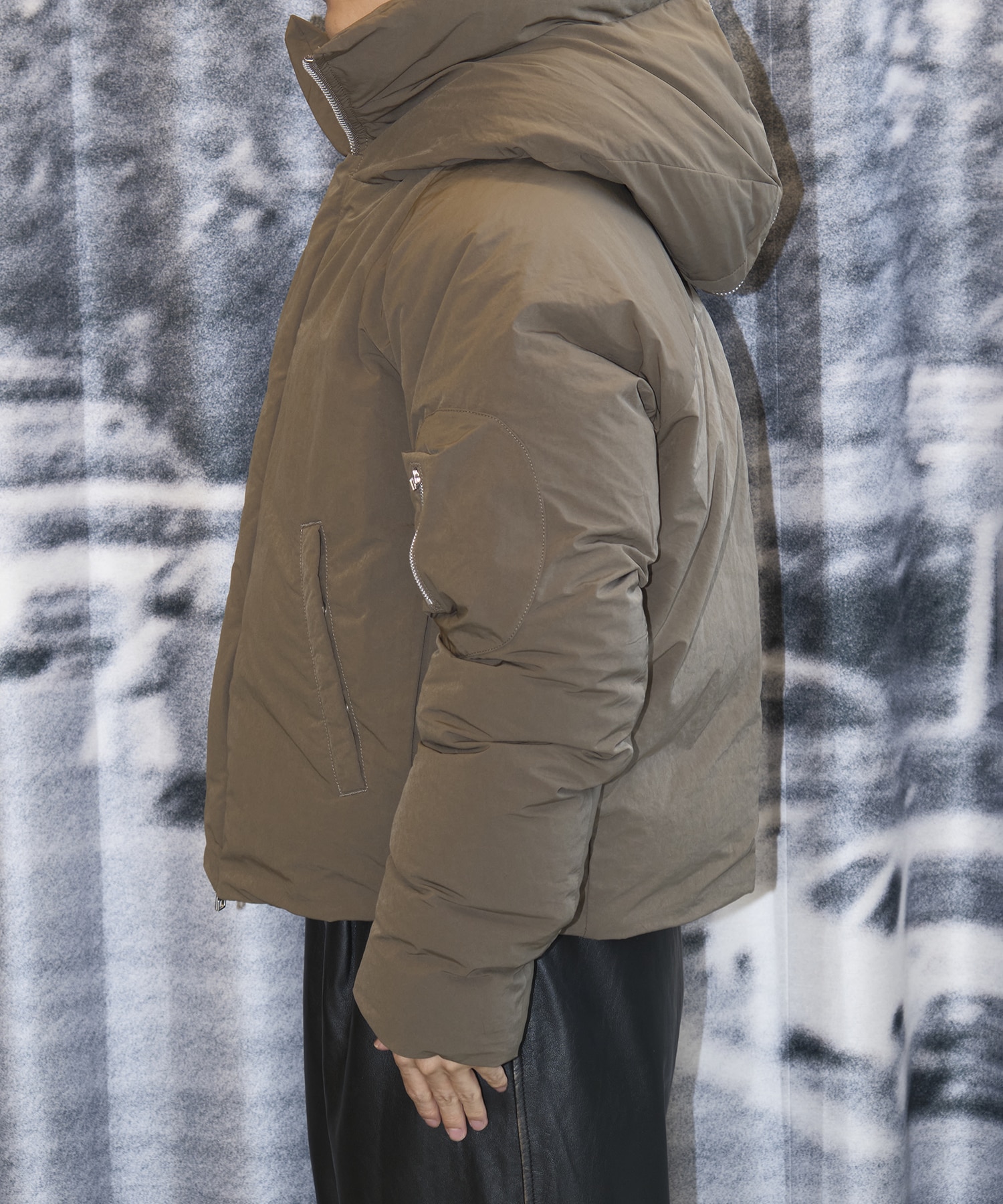 HOODED PUFFER JACKET NVRFRGT