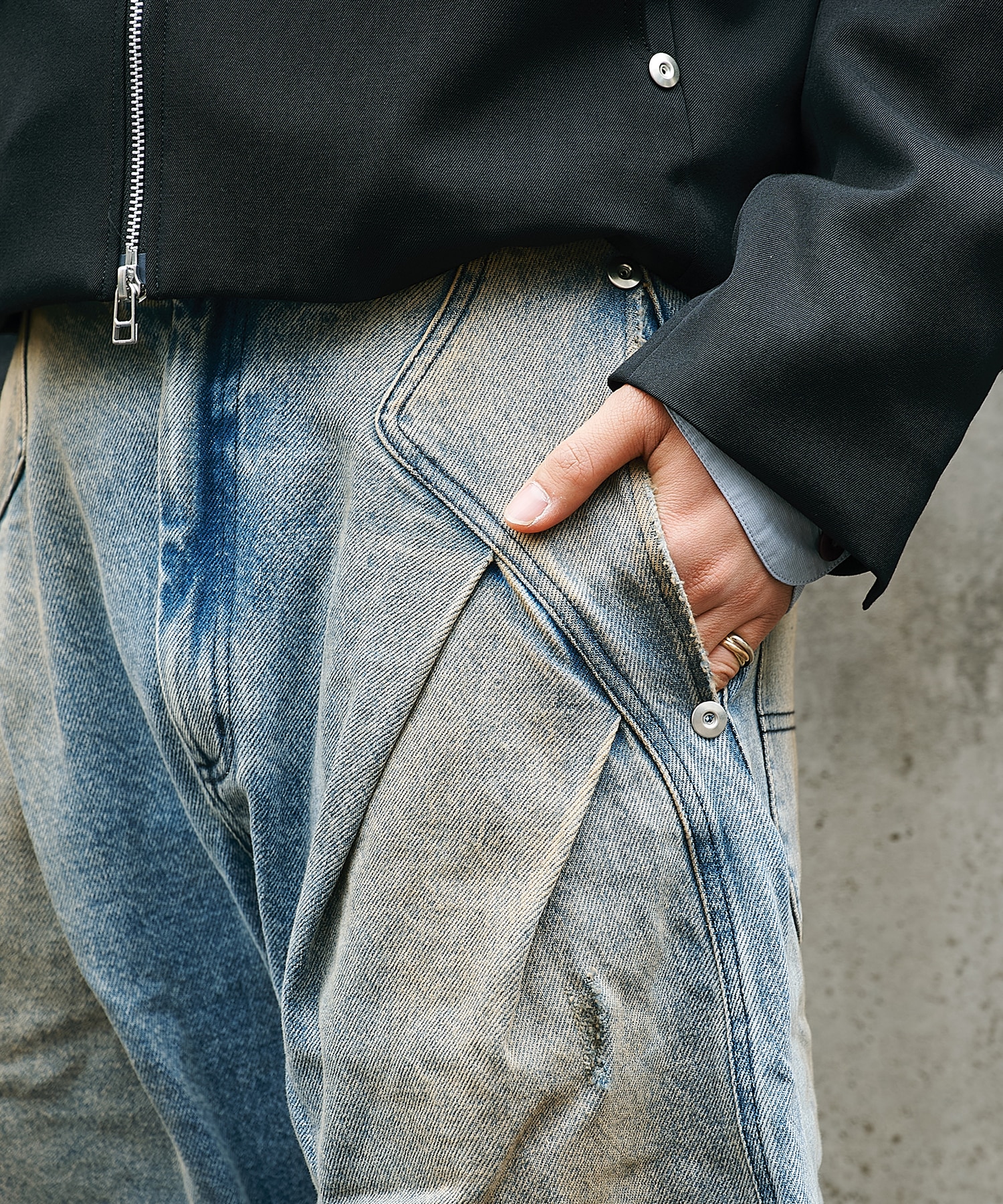 distressed curve denim CONZ