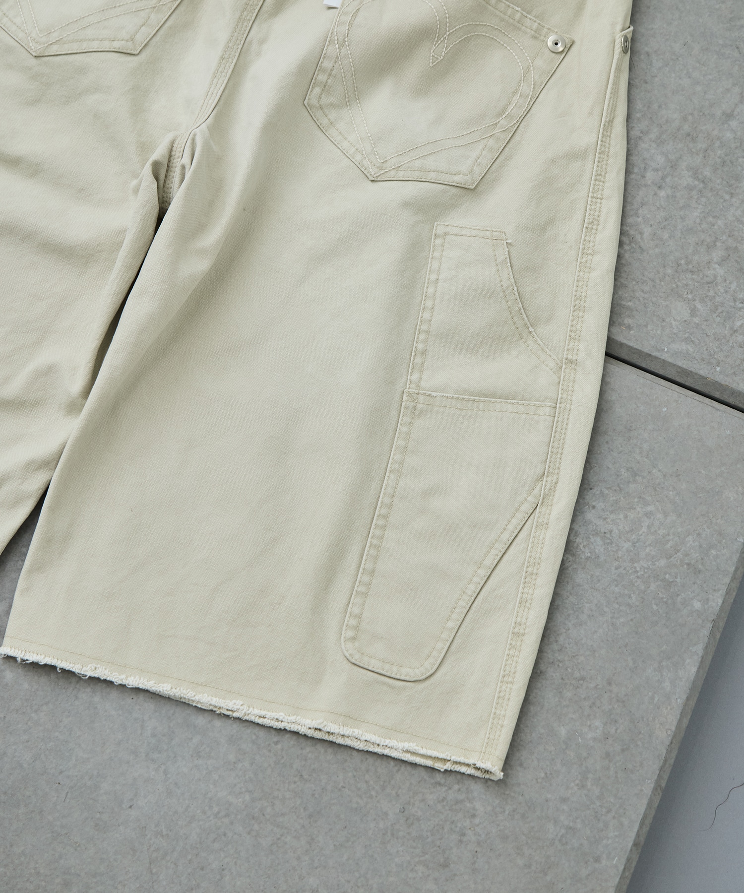 BASICKS×duck double knee curve leg shorts CONZ