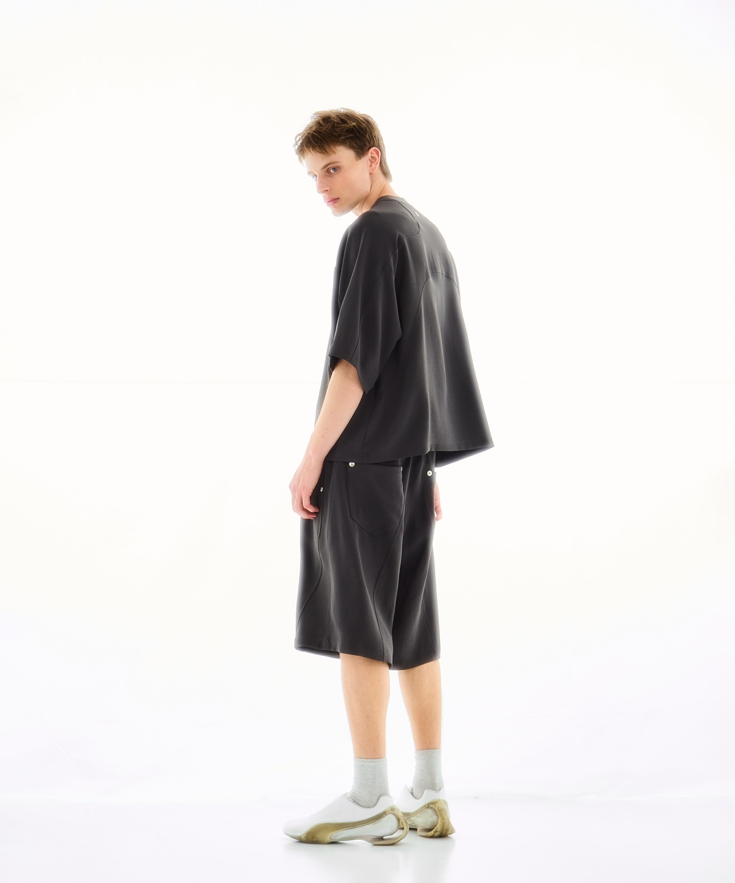 PANEL OVER CREW NECK TEE CONZ