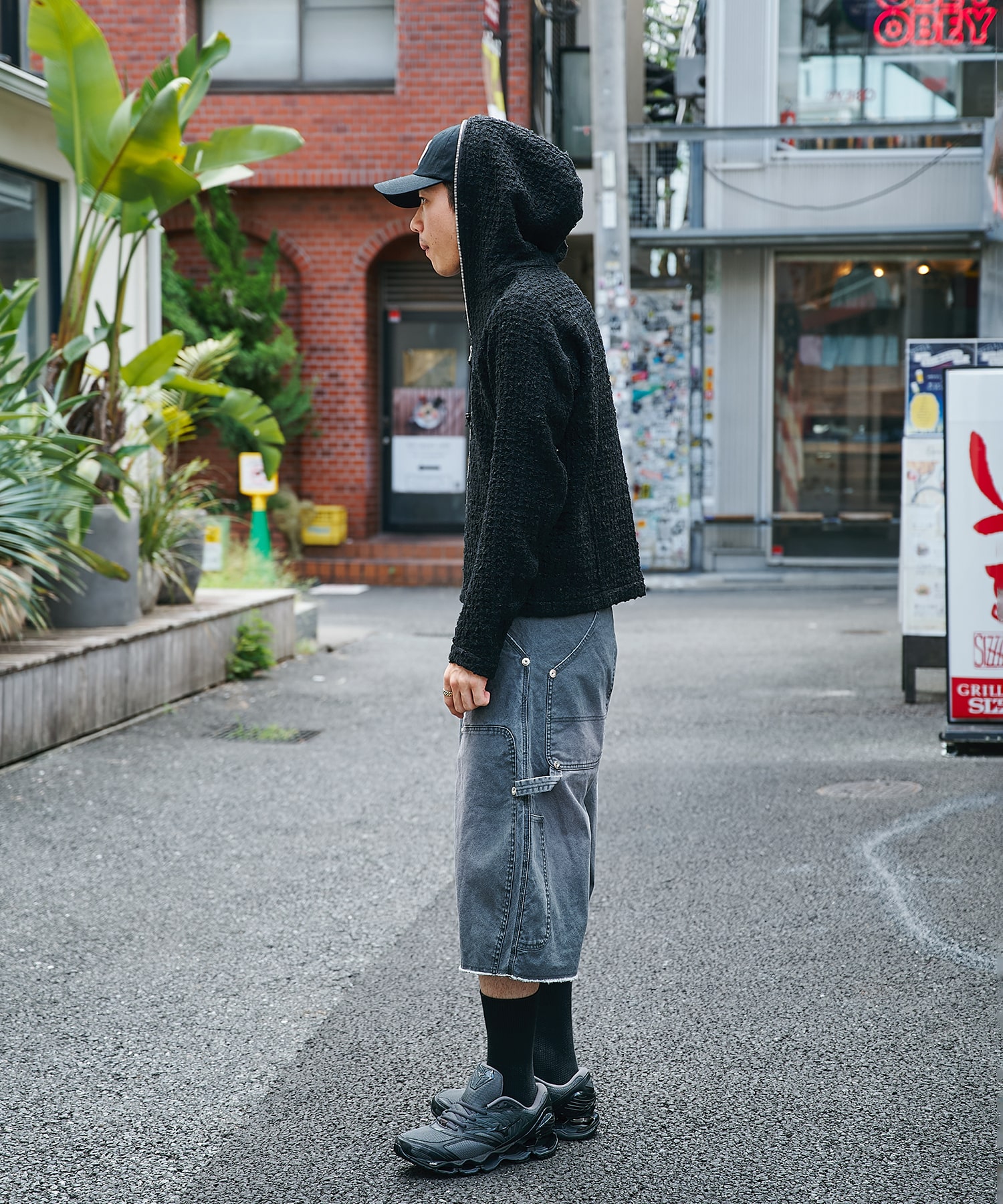 DUCK DOUBLE KNEE CURVED LEG SHORTS CONZ