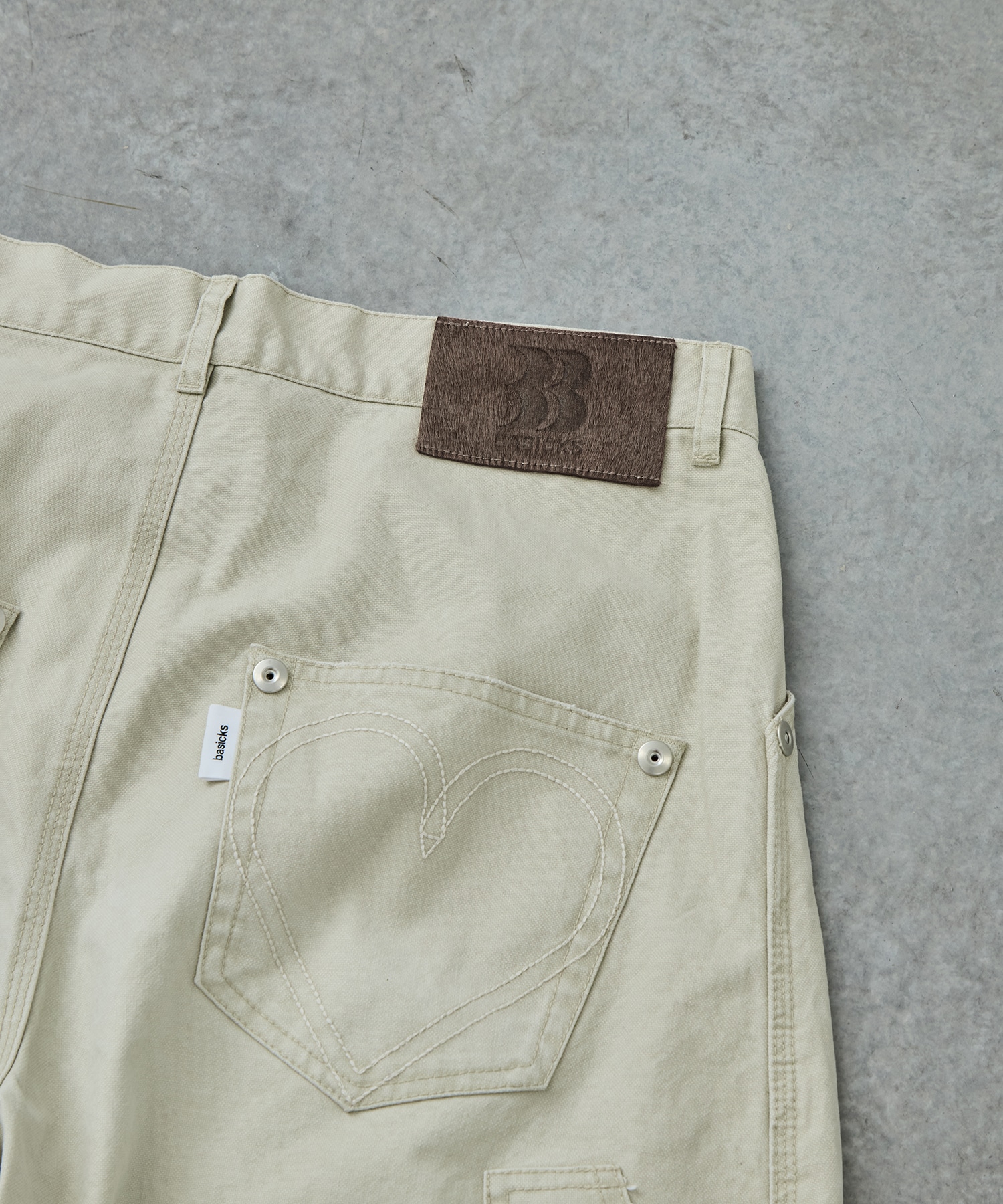 BASICKS×duck double knee curve leg shorts CONZ