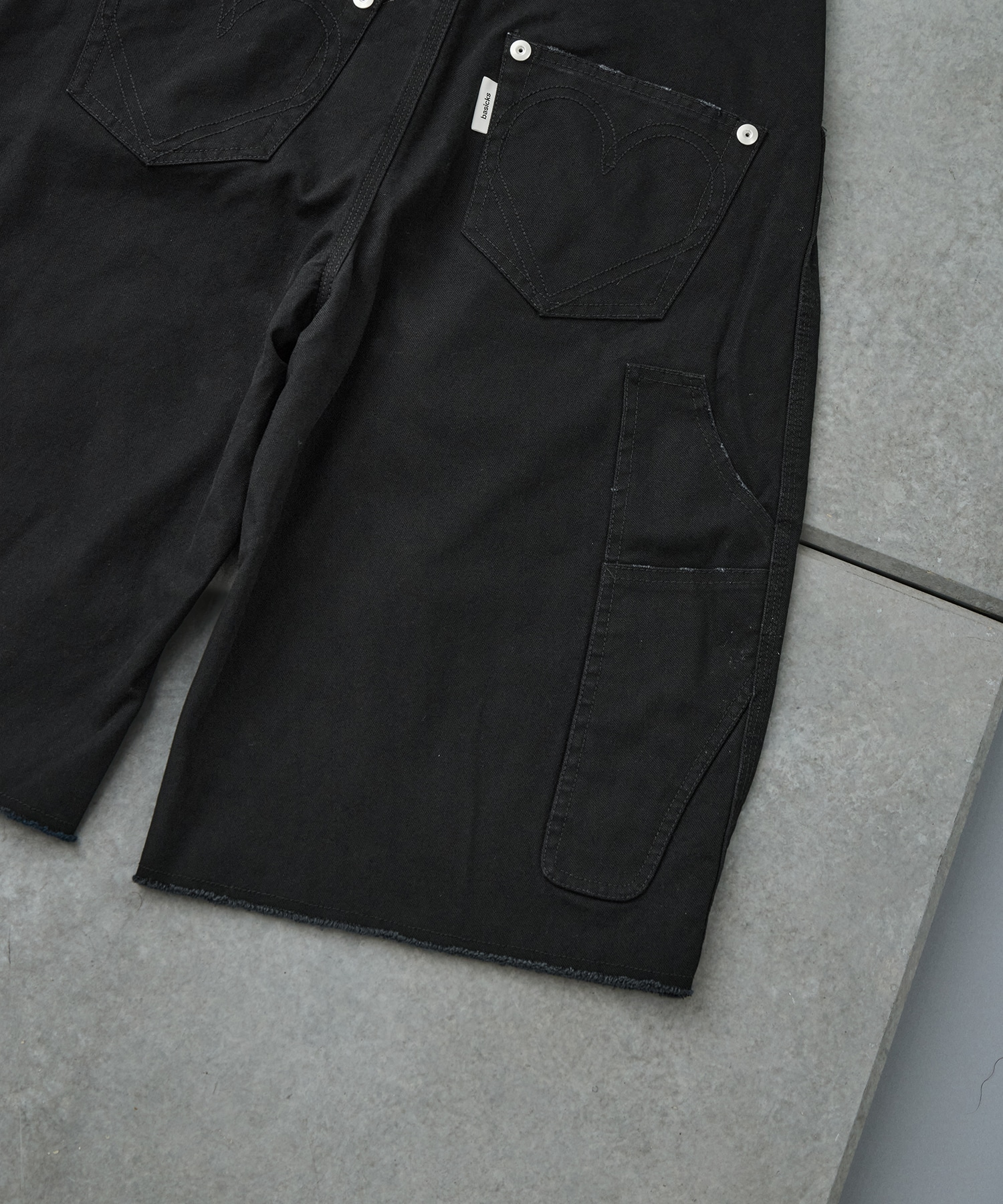 BASICKS×duck double knee curve leg shorts CONZ