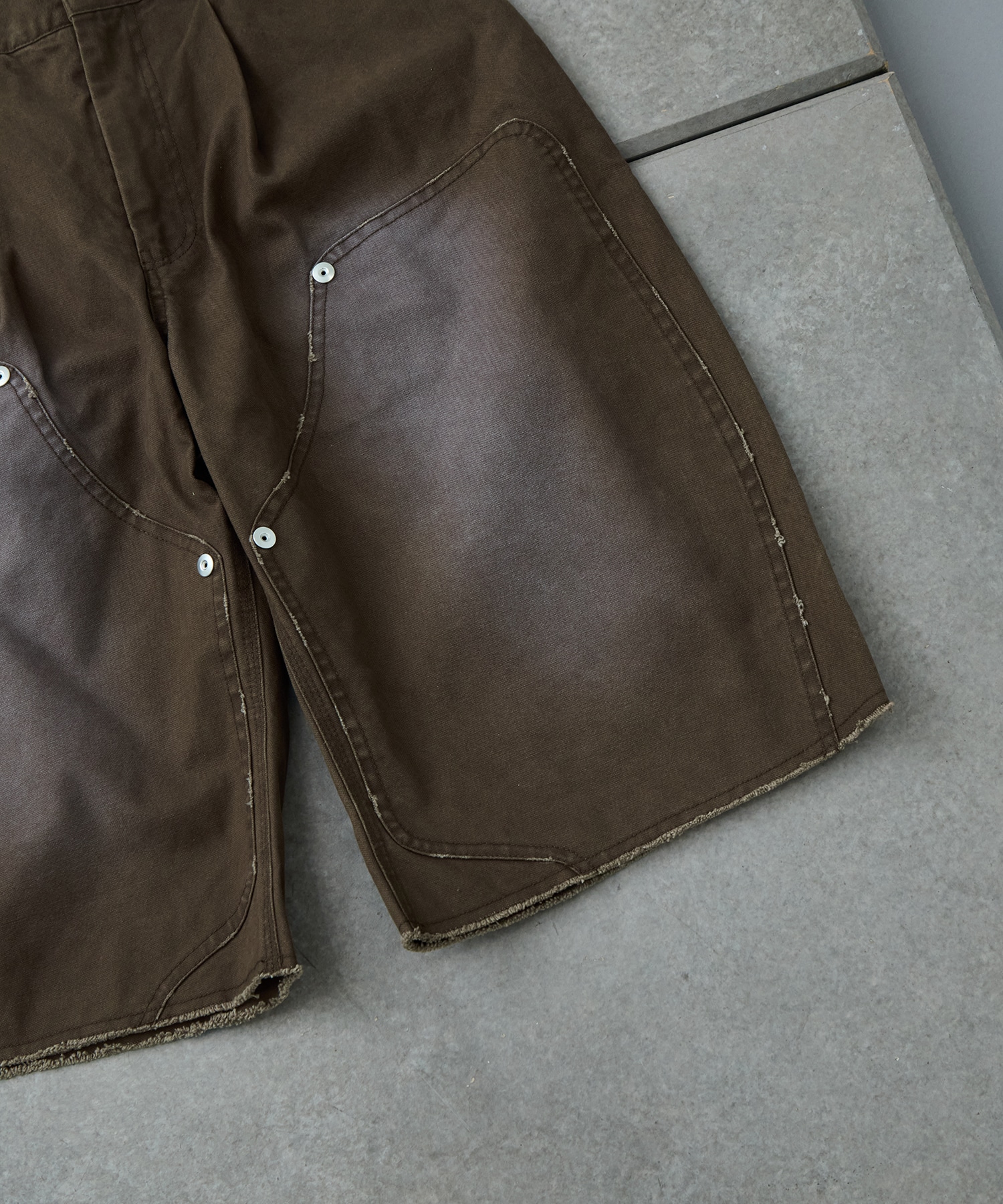 BASICKS×duck double knee curve leg shorts CONZ