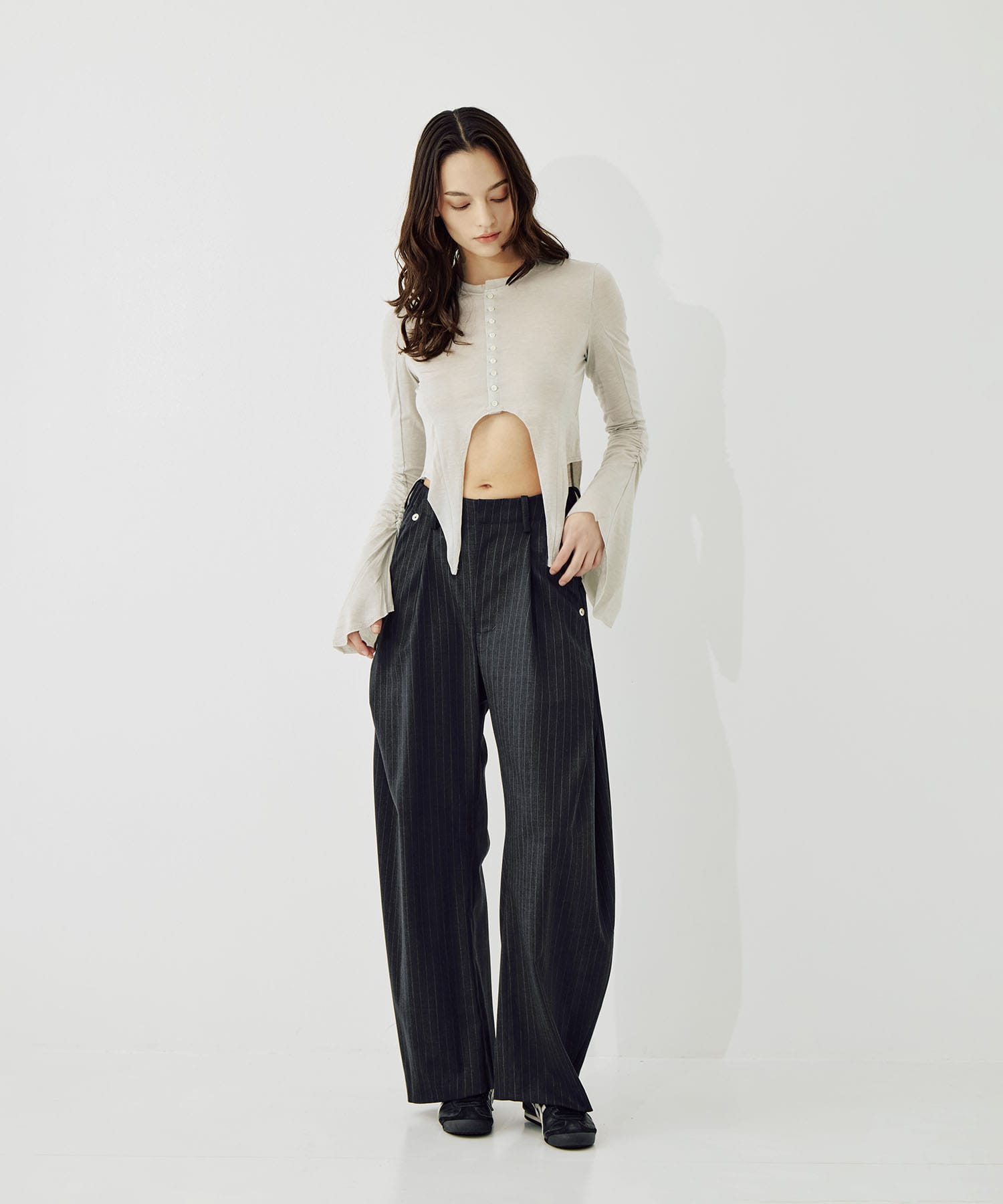 curve leg trousers CONZ