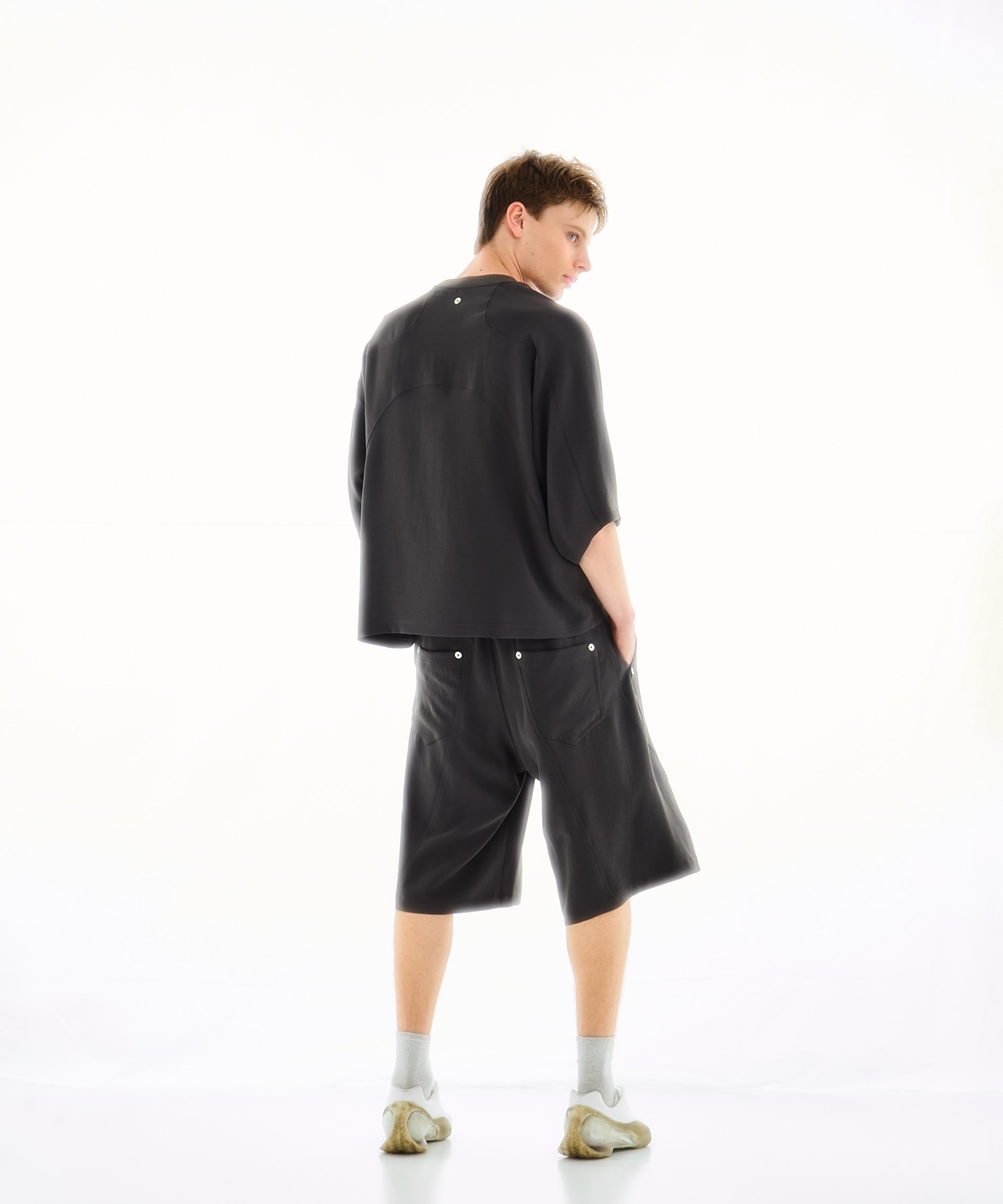 PANEL OVER CREW NECK TEE CONZ