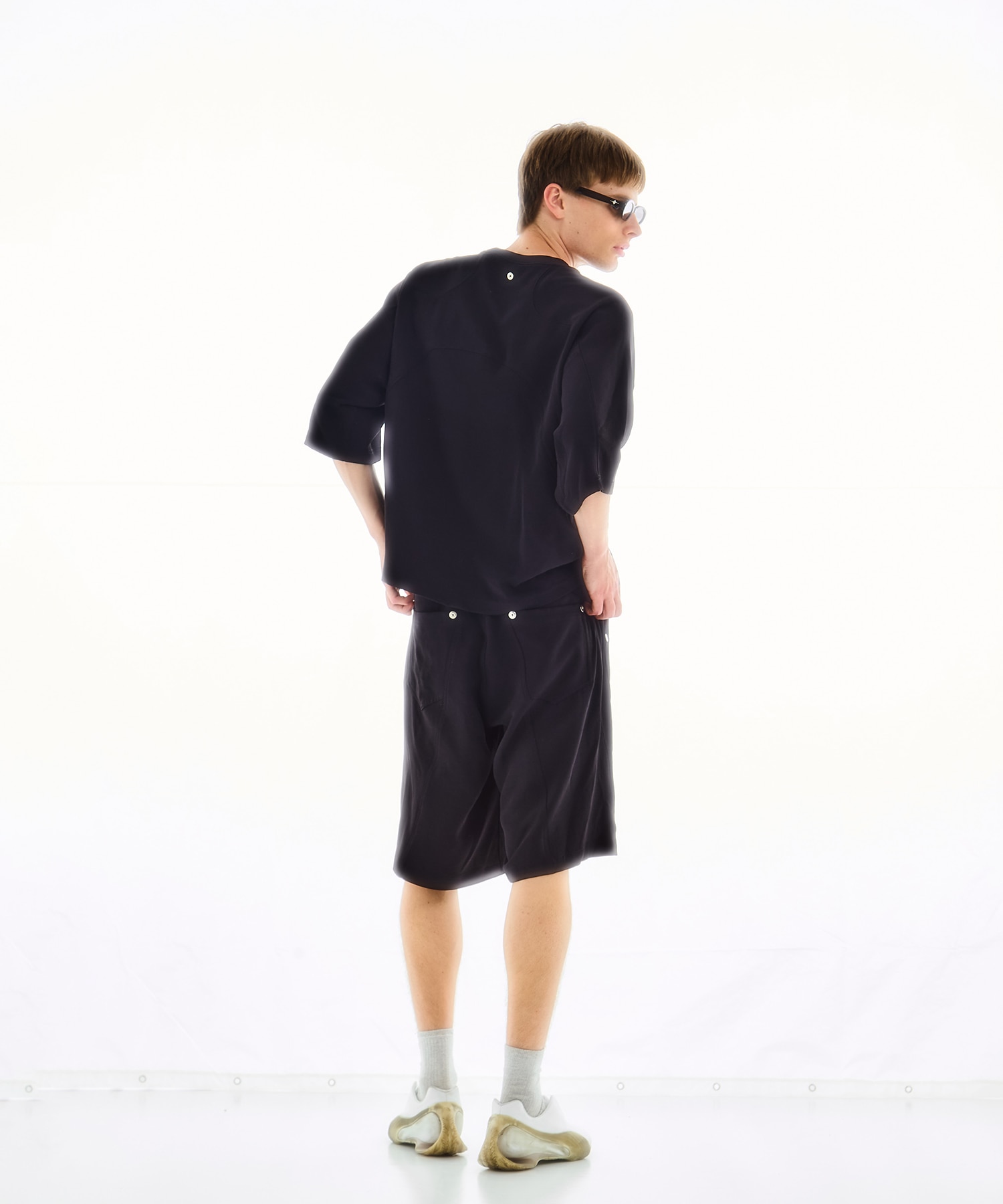 PANEL CUT WIDE SHORTS CONZ