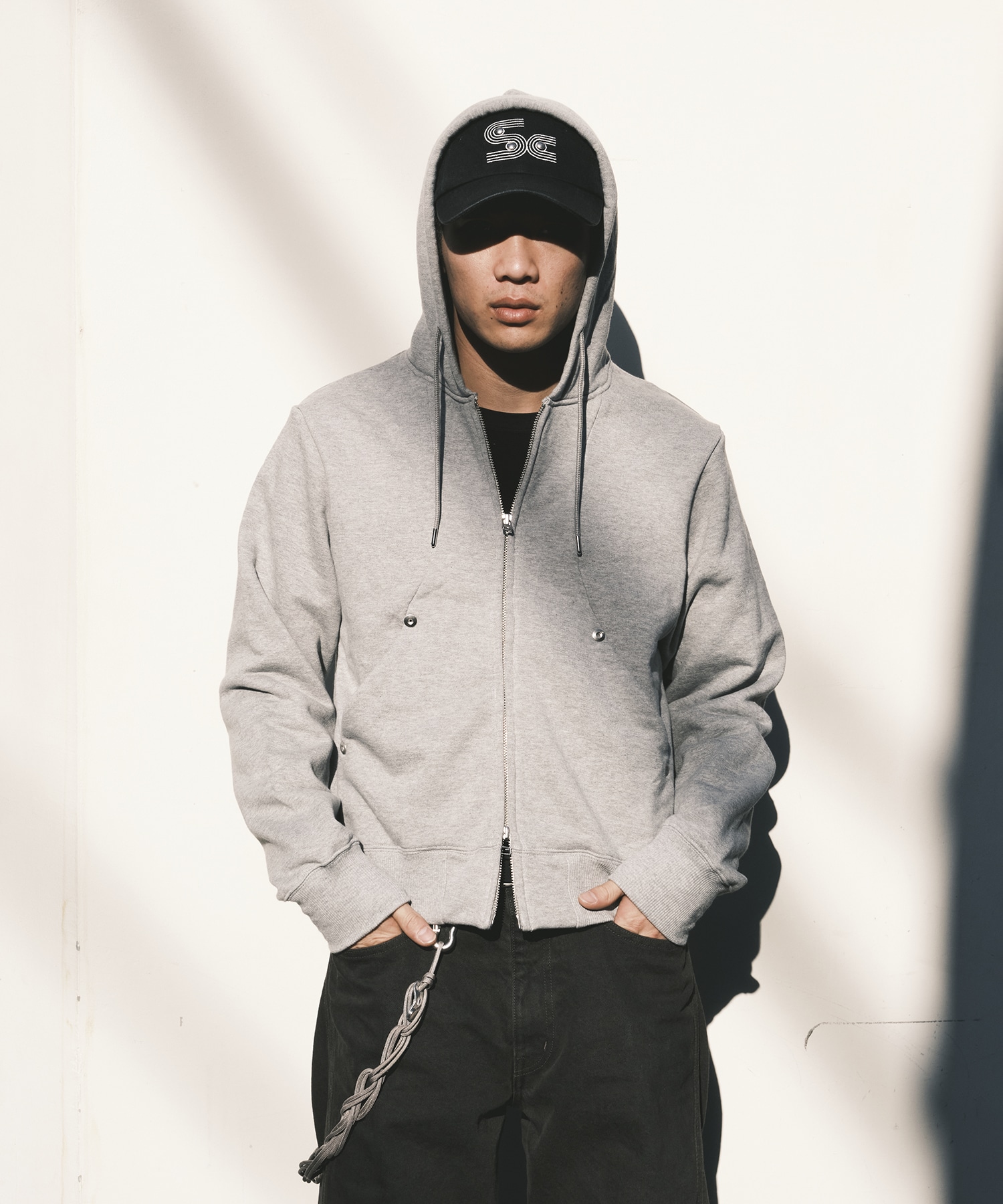 SHORT ZIP HOODIE CONZ