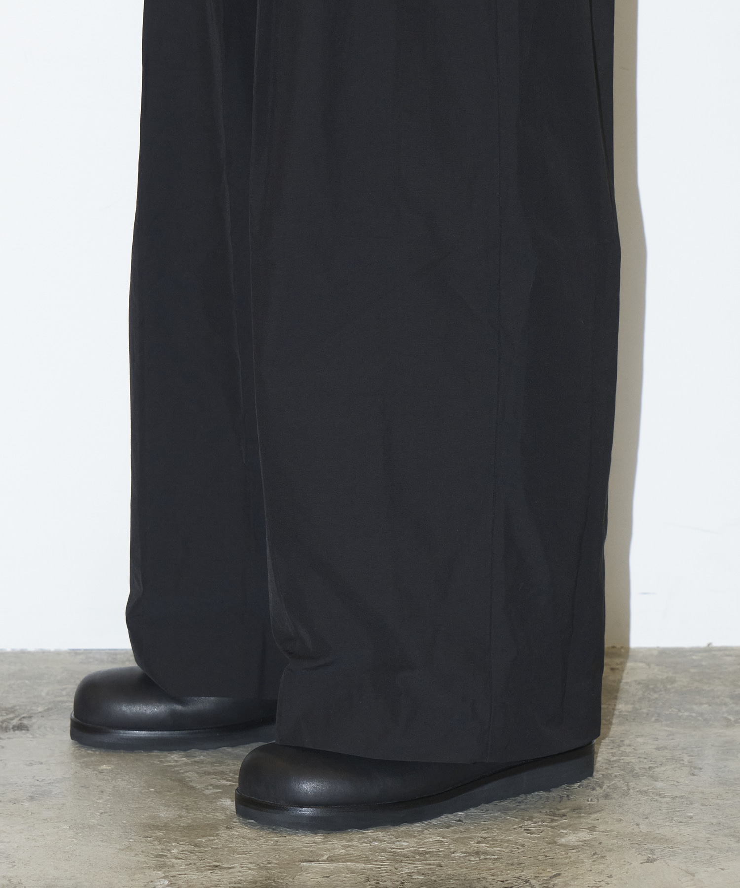 EWP 2 Tuck Trousers COOTIE PRODUCTIONS