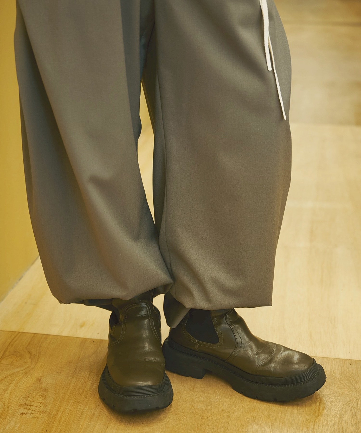 CURVE LEG TROUSERS CONZ