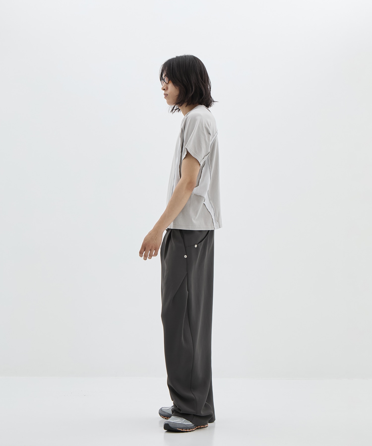 カーブレッグトラウザーダブルクロス サマー(1 DARK GREY): CONZ