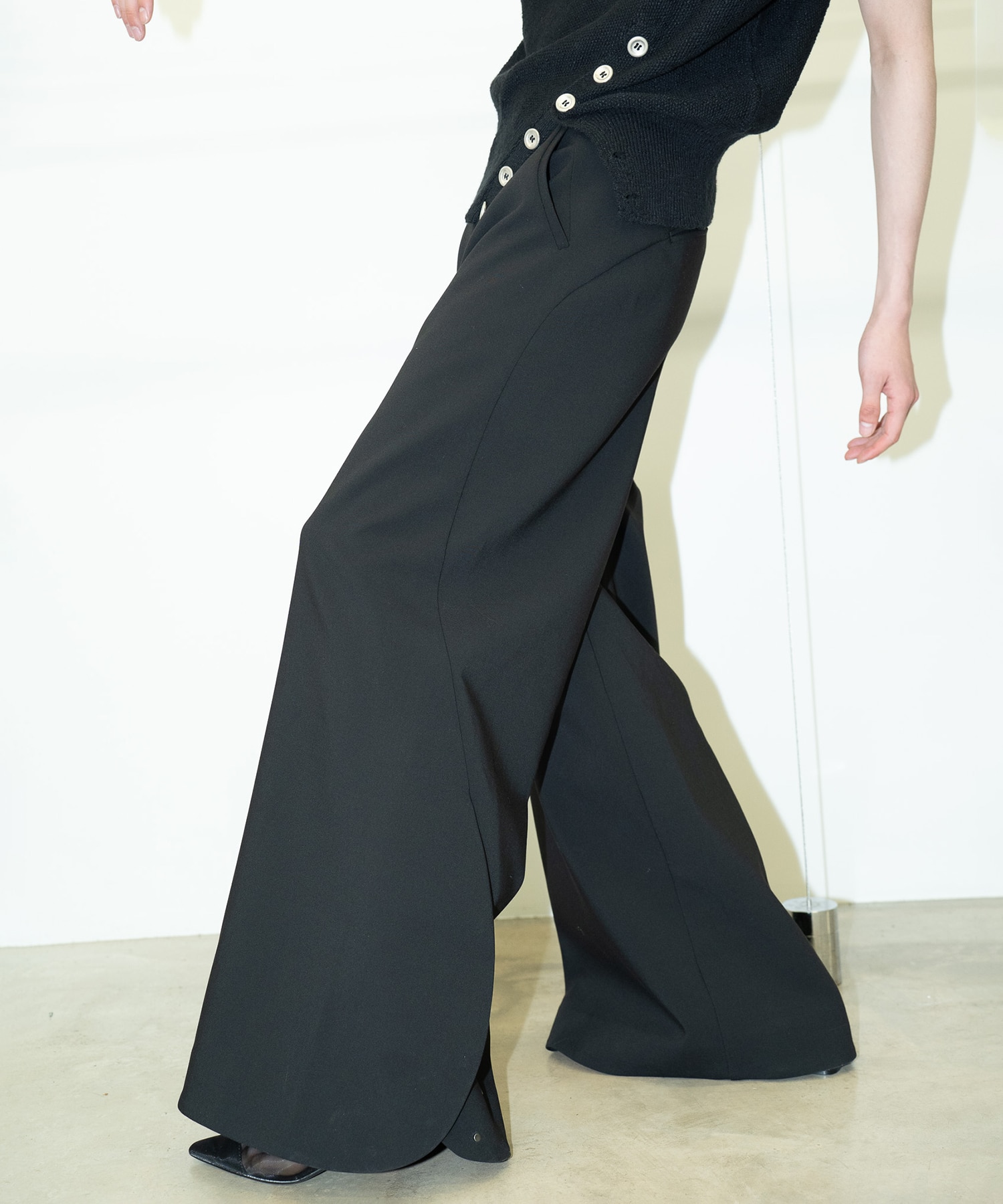 SIDE SLIT WIDE PANTS GOAT ESSENCE