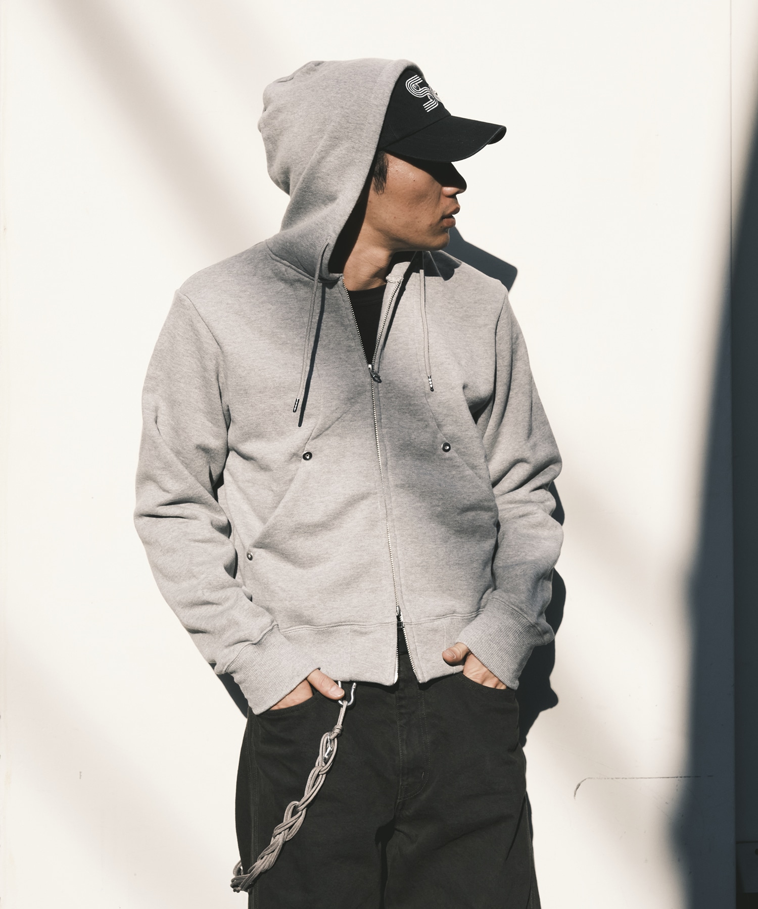 SHORT ZIP HOODIE CONZ