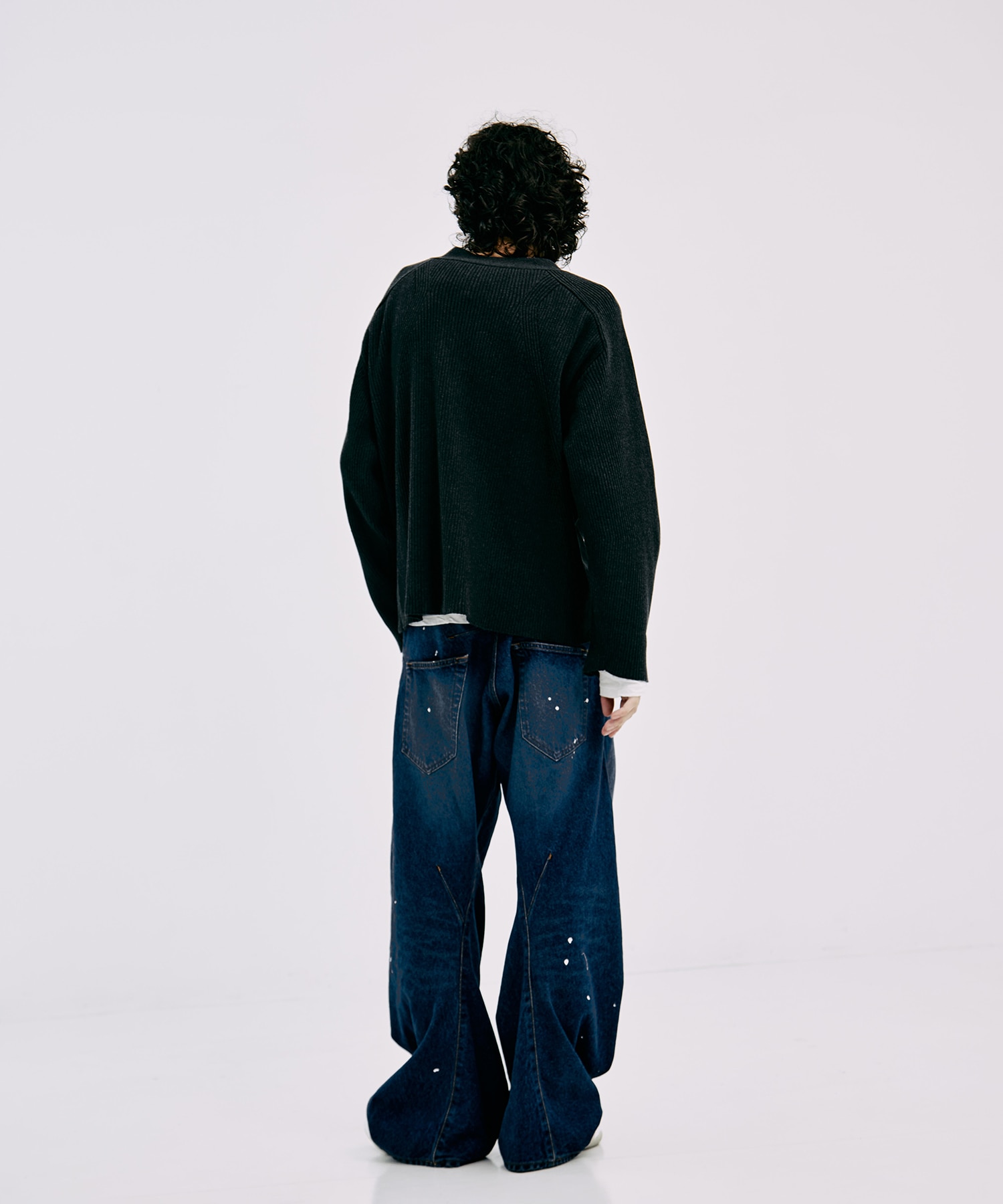 別注 TWISTED CURVED LEG JEANS NVRFRGT
