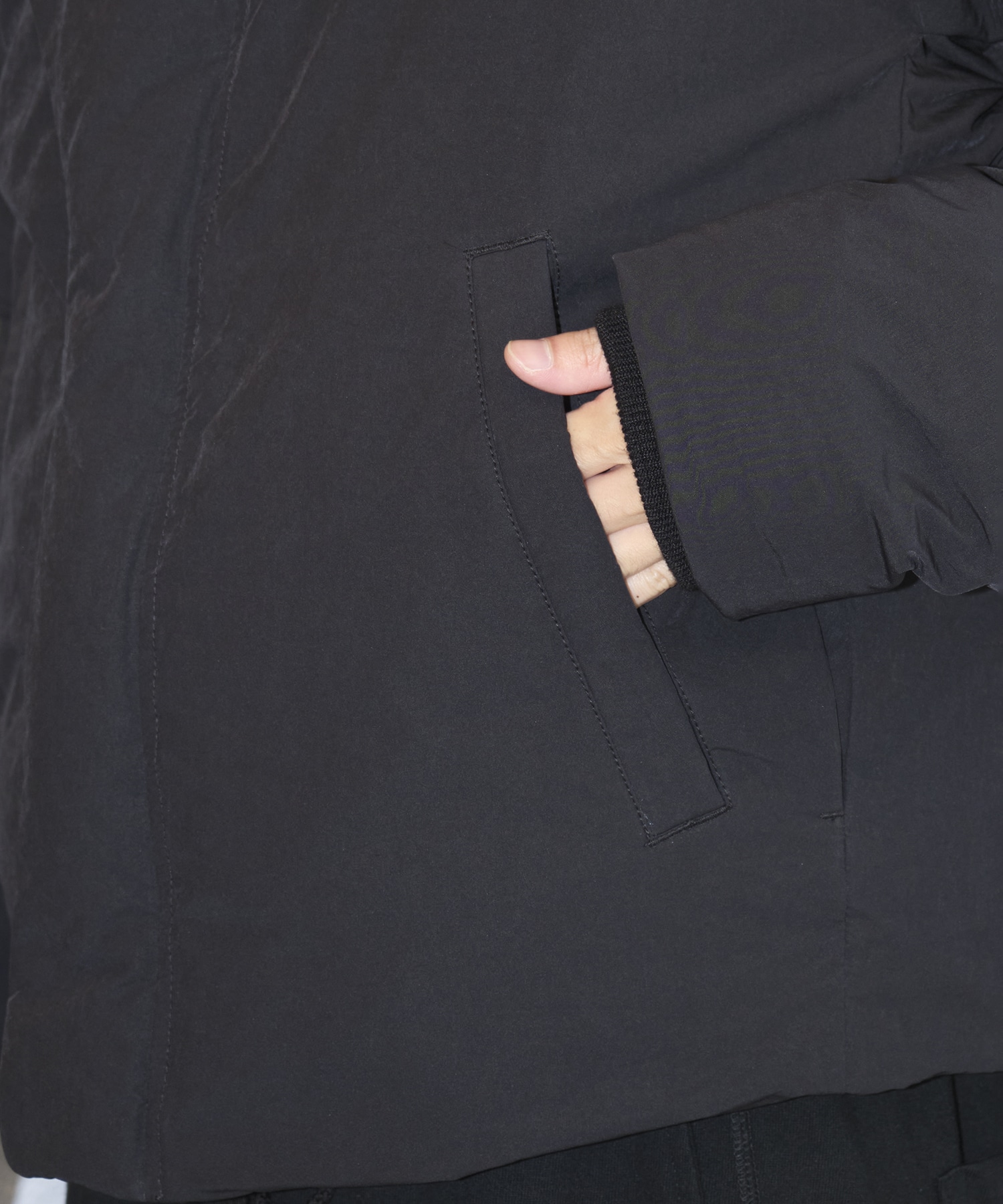 HOODED PUFFER JACKET NVRFRGT