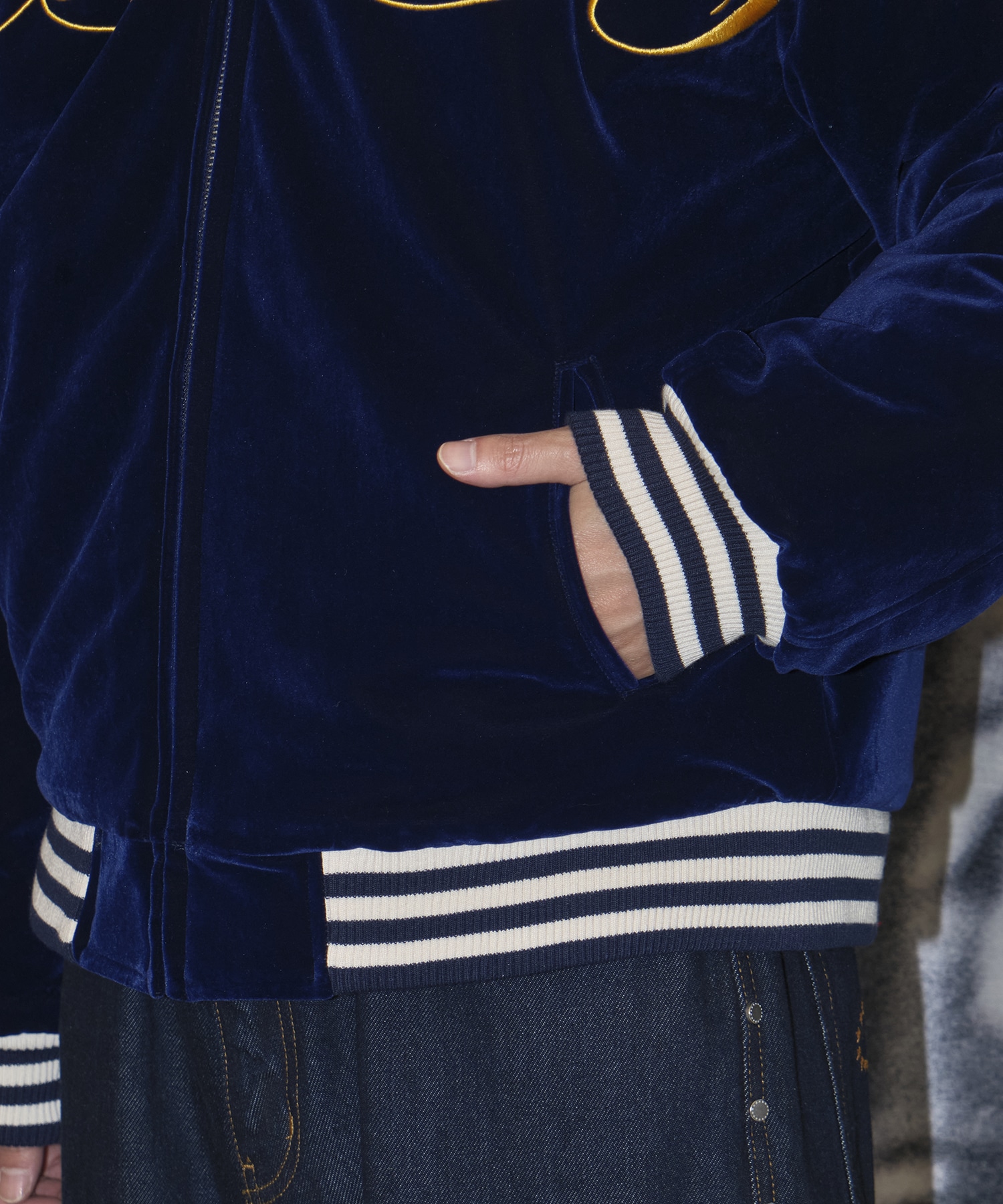 SIGNATURE BOMBER JACKET AFB