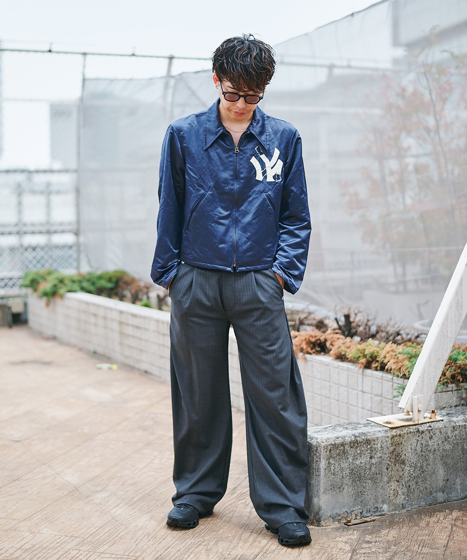 curve leg trousers 2.0 CONZ