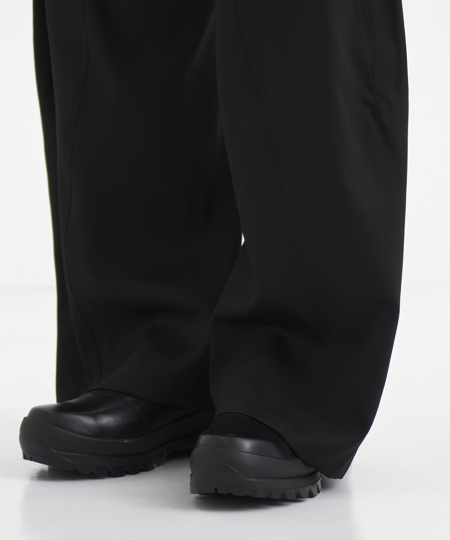 別注 CURVED LEG WORK PANTS NVRFRGT