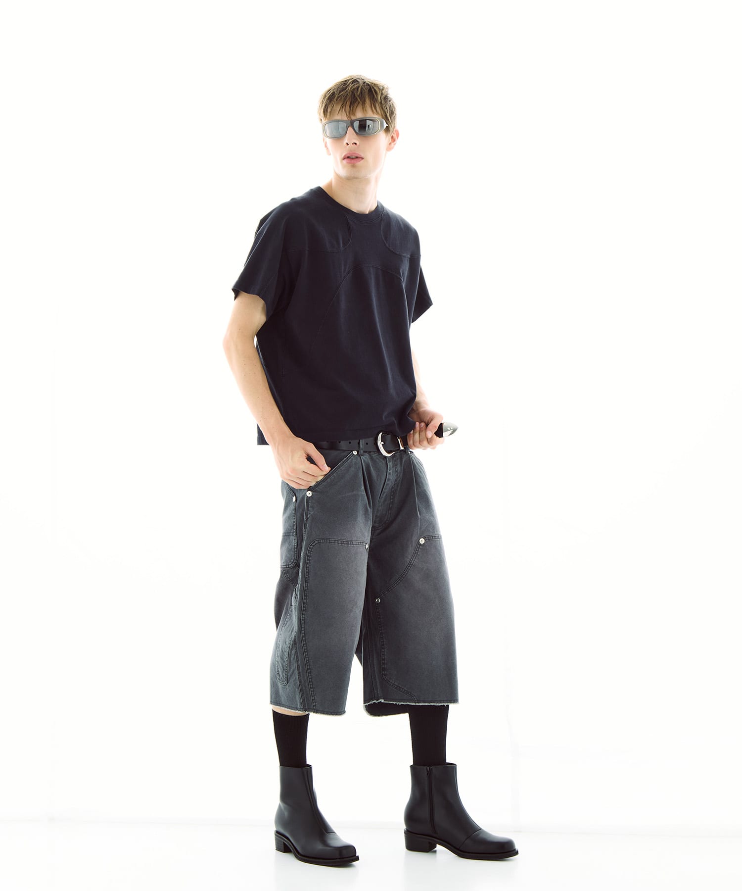 DUCK DOUBLE KNEE CURVED LEG SHORTS CONZ