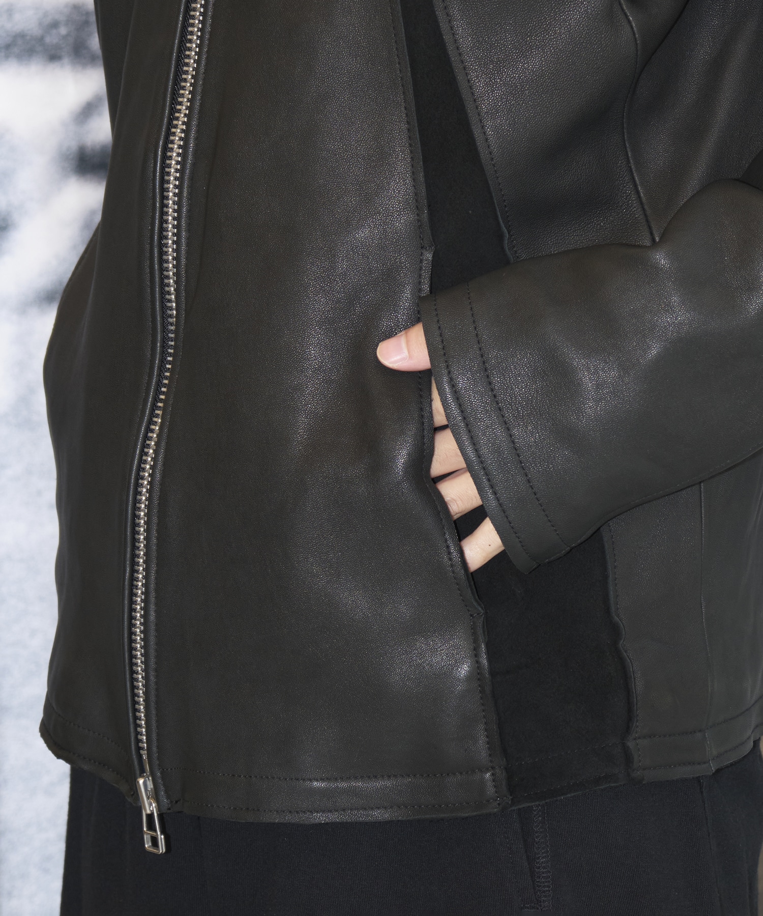 LEATHER PANELED ZIP UP JACKET NVRFRGT