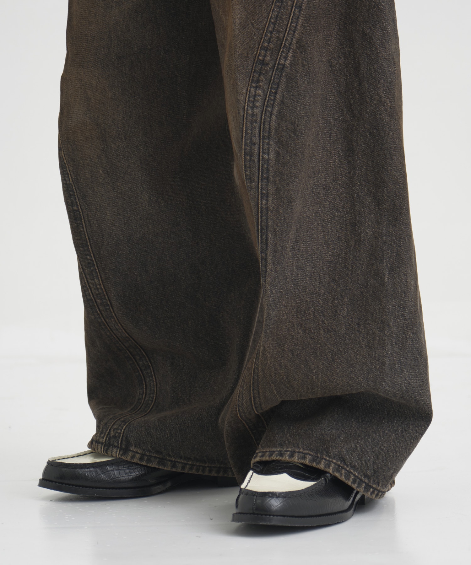 3D TWISTED WIDE LEG JEANS NVRFRGT