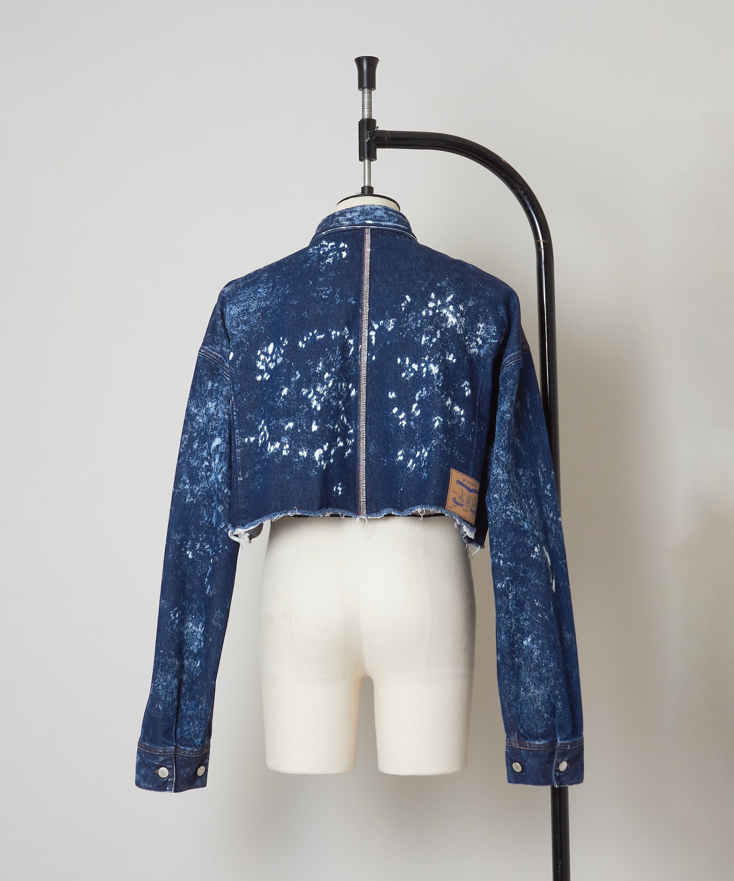 BLEACHED ORDINARY CITY SHORT HIS SHIRT SHINYAKOZUKA