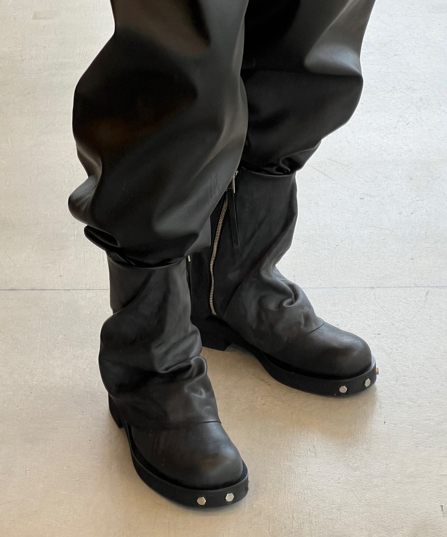 ASTRO LAYEREDBOOTS OUAT