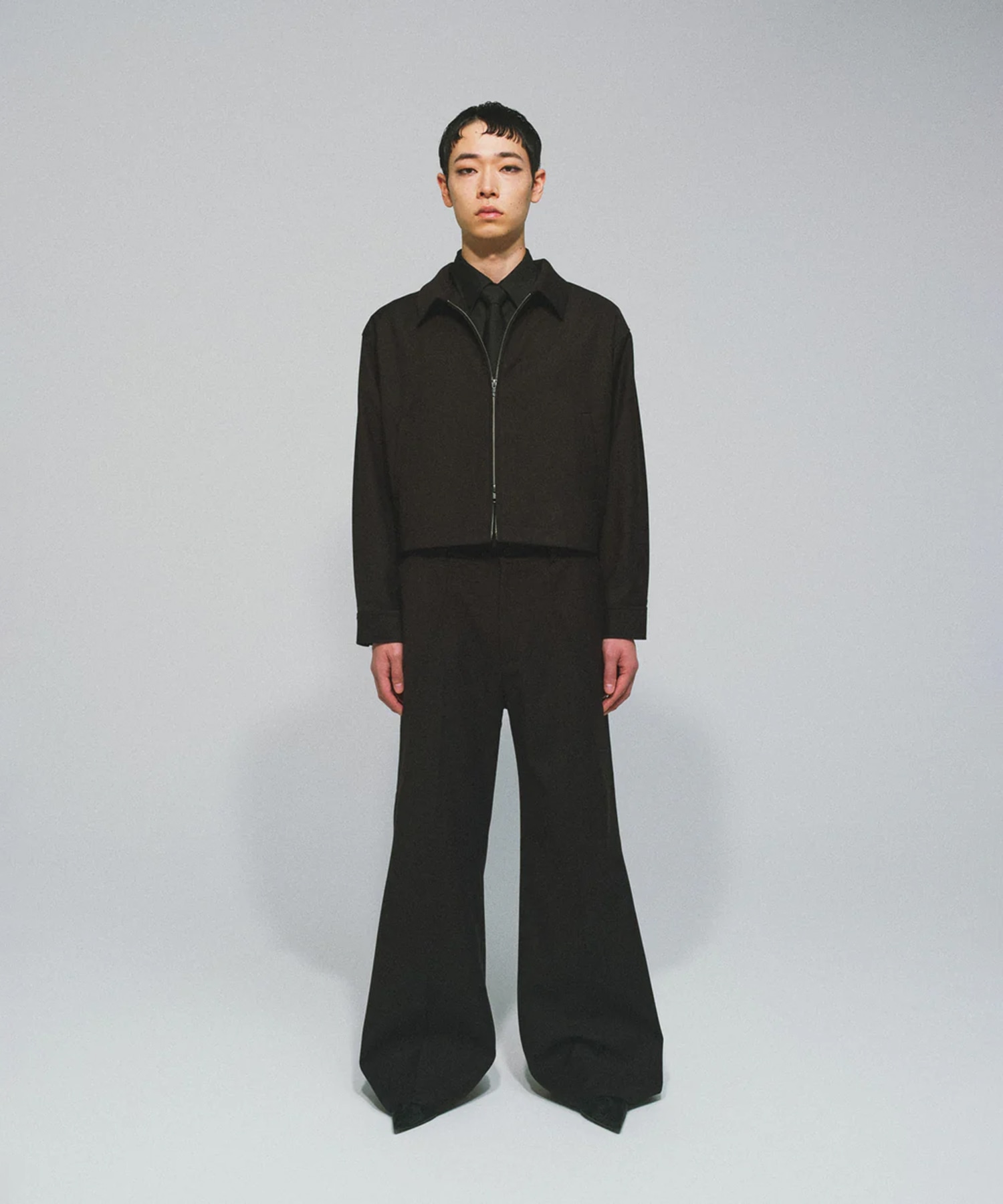 TUCK FLARE PANTS GOAT ESSENCE