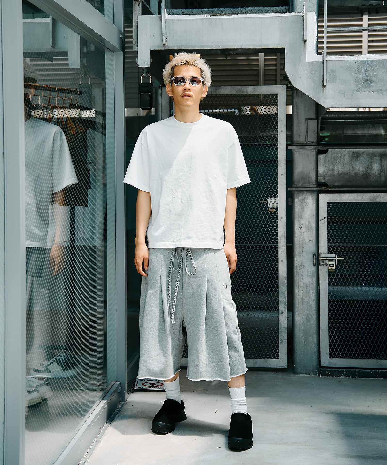 別注 HOME BAGGY SHORTS(S GREY): SHINYAKOZUKA: MENS｜CONZ