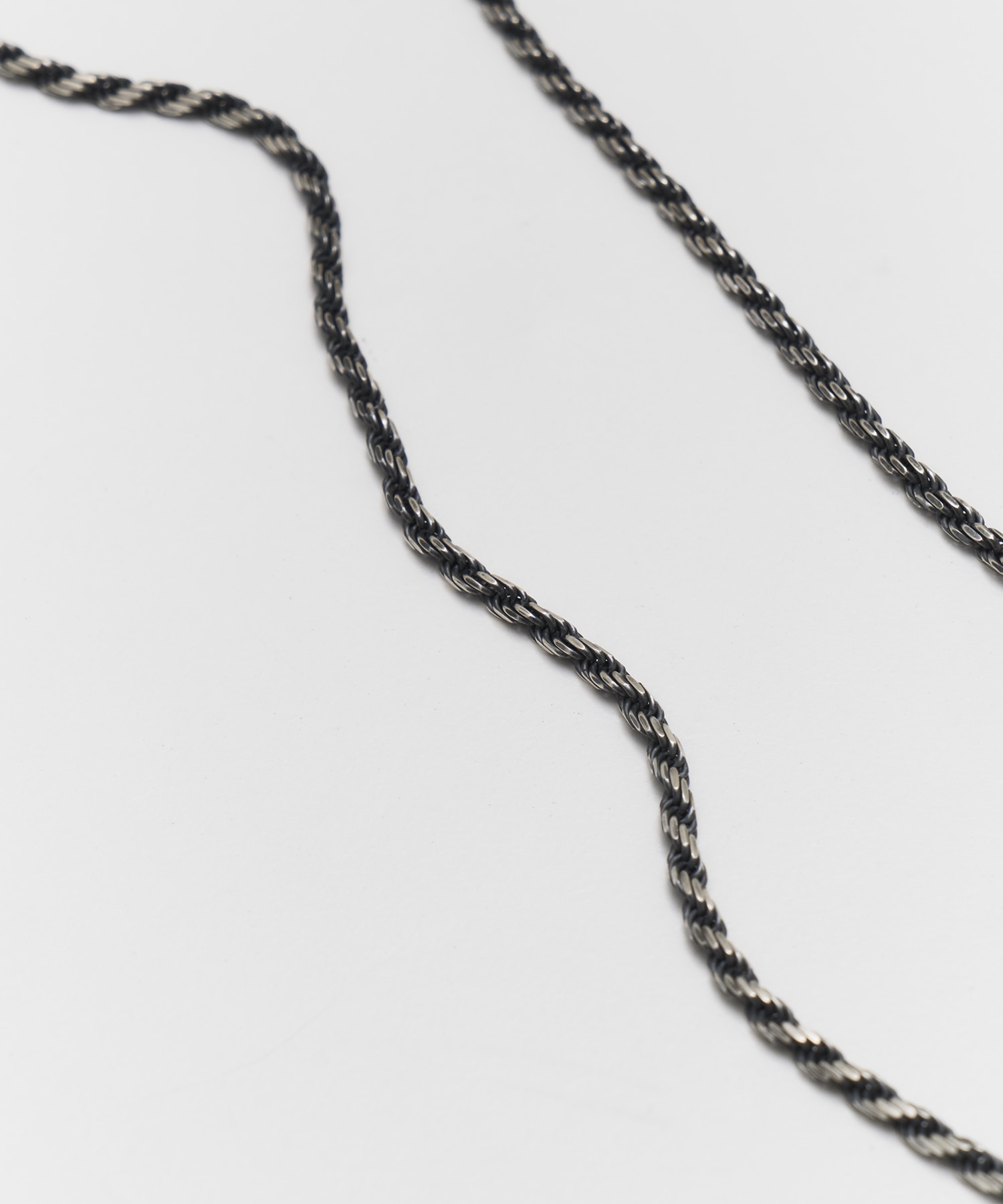 HEART NECKLESS CONZ