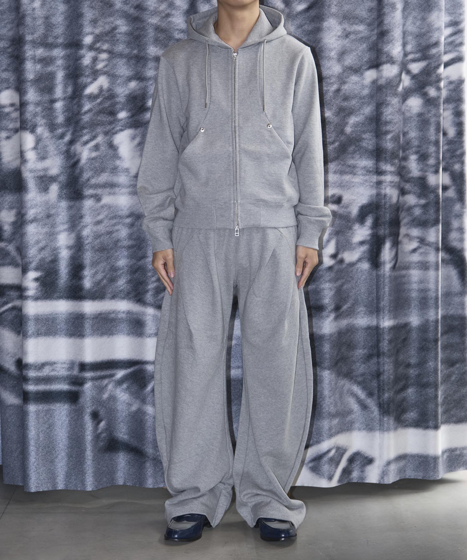 SHORT ZIP HOODIE CONZ