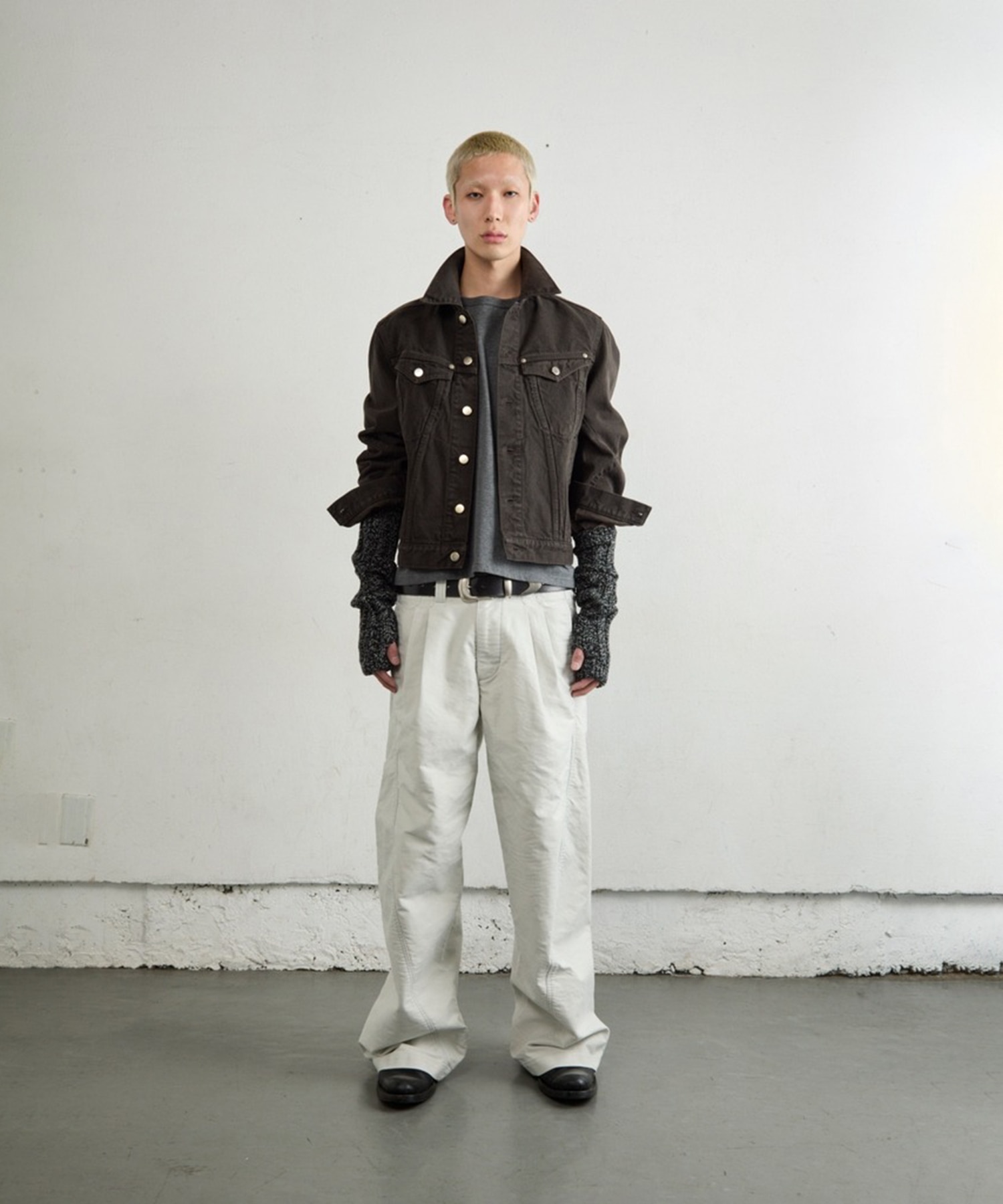 TUCKED WIDE LEG TROUSERS NVRFRGT