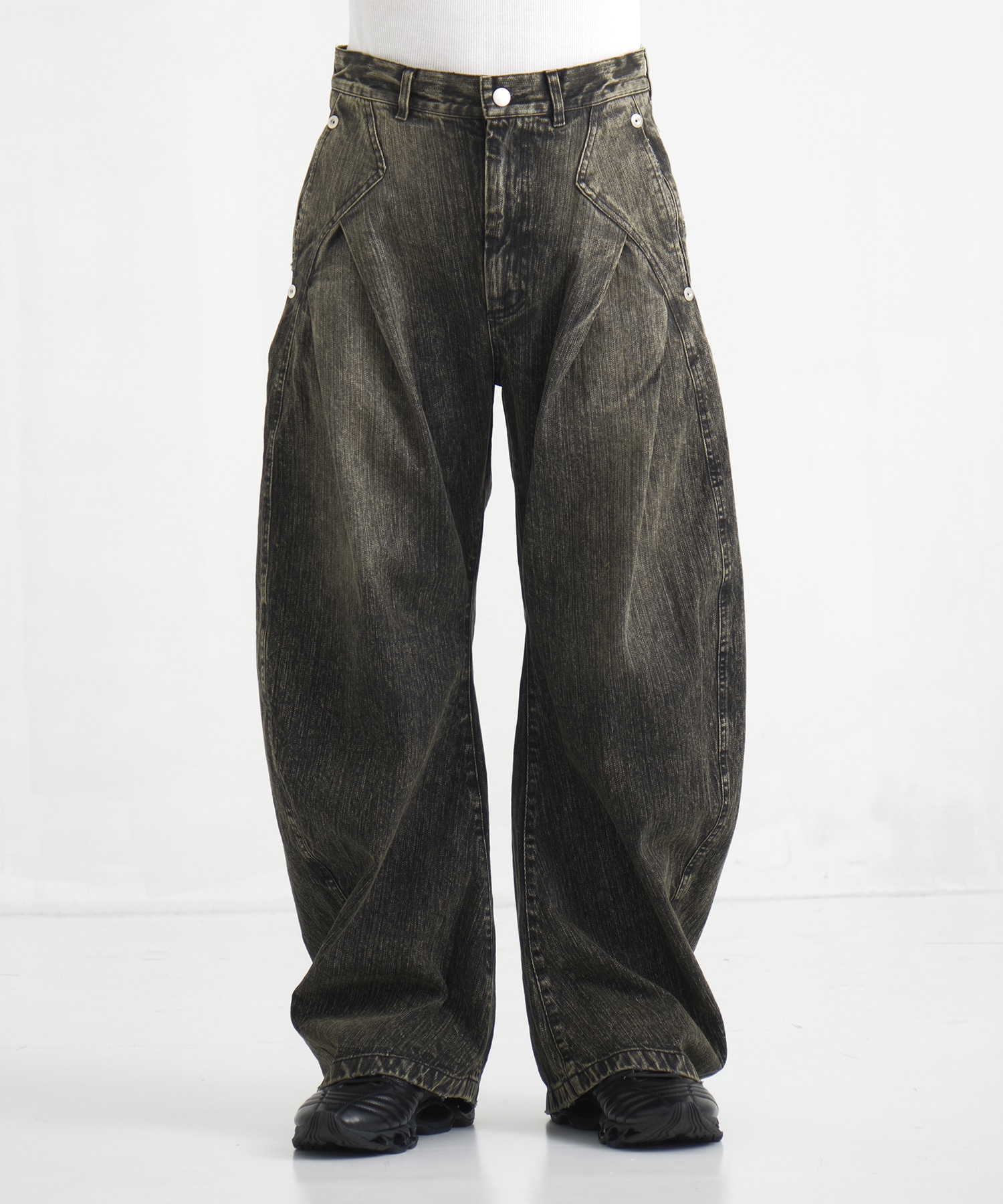 COLOR DYED SLAB CRVED DENIM CONZ