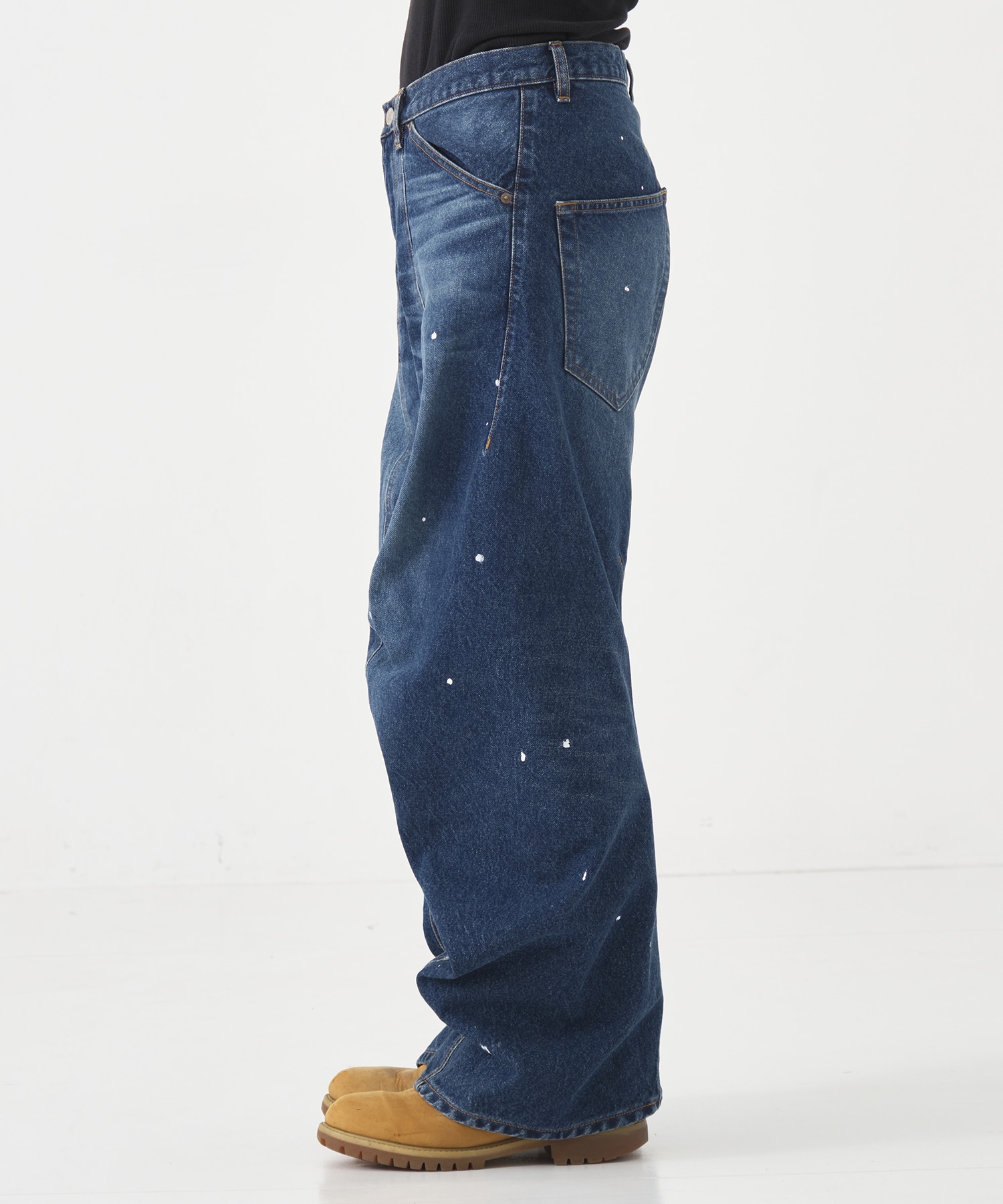 別注 TWISTED CURVED LEG JEANS NVRFRGT