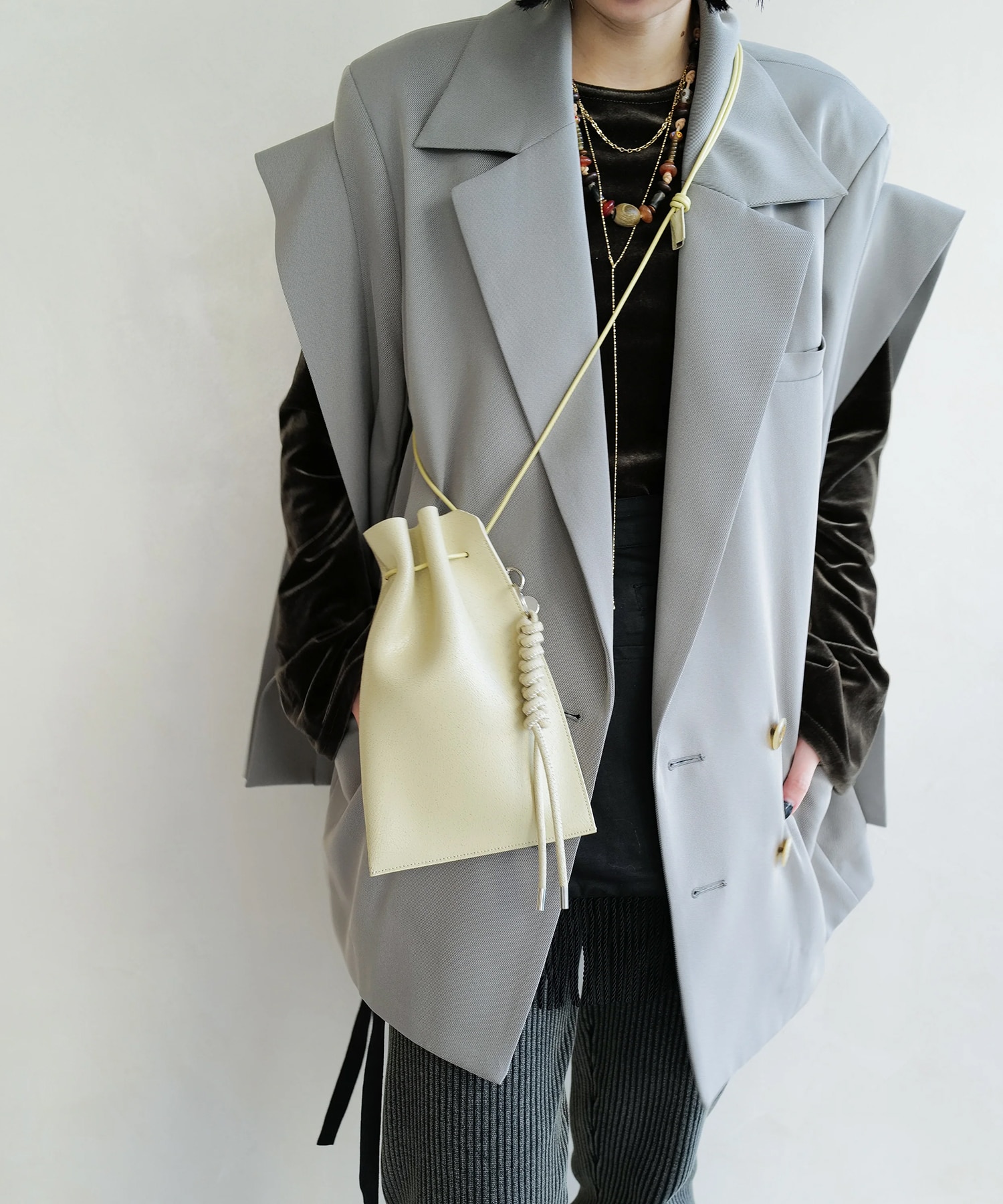 HERRIE KINCHAKU POUCH - PM / CRACK ITTI