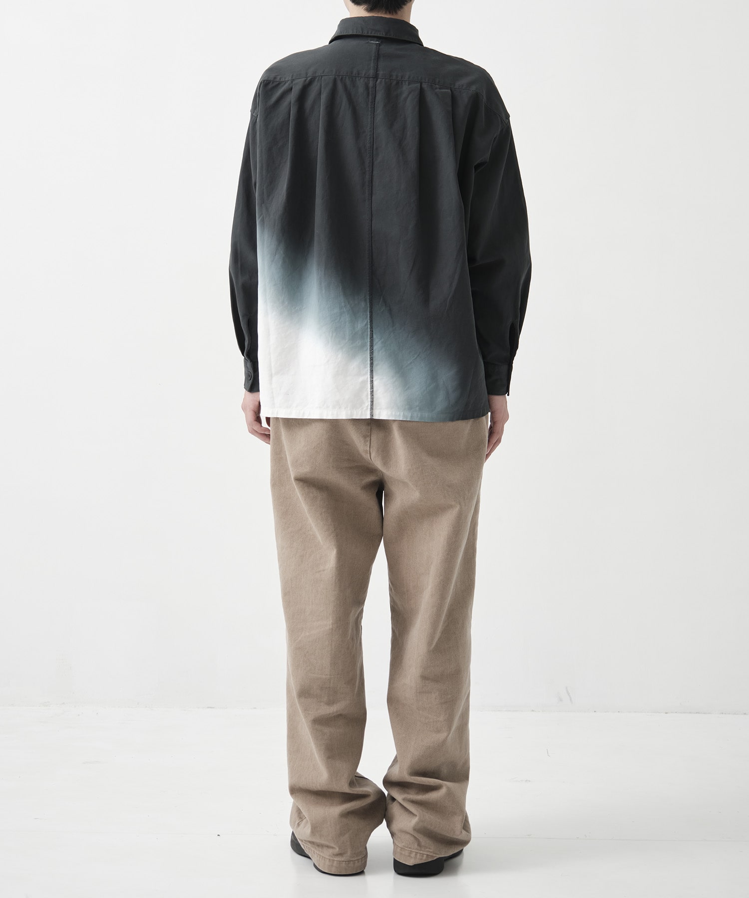 ROOMY SHIRT WITH THE DYE(ISSUE8) SHINYAKOZUKA