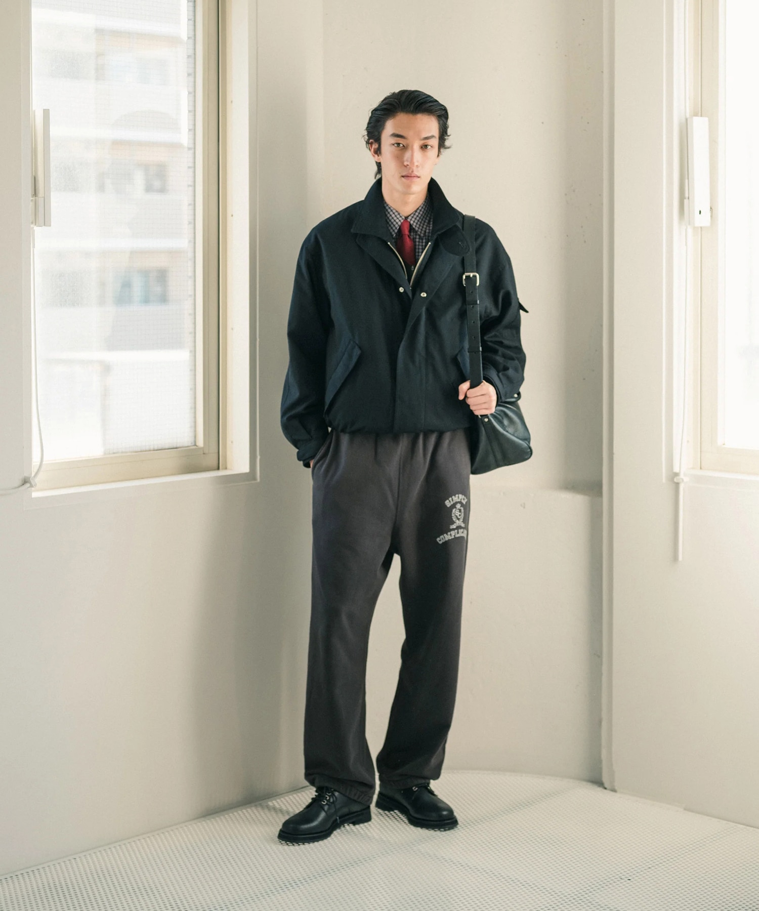 COLLEGE LOOSE SWEAT PANTS SimplyComplicated