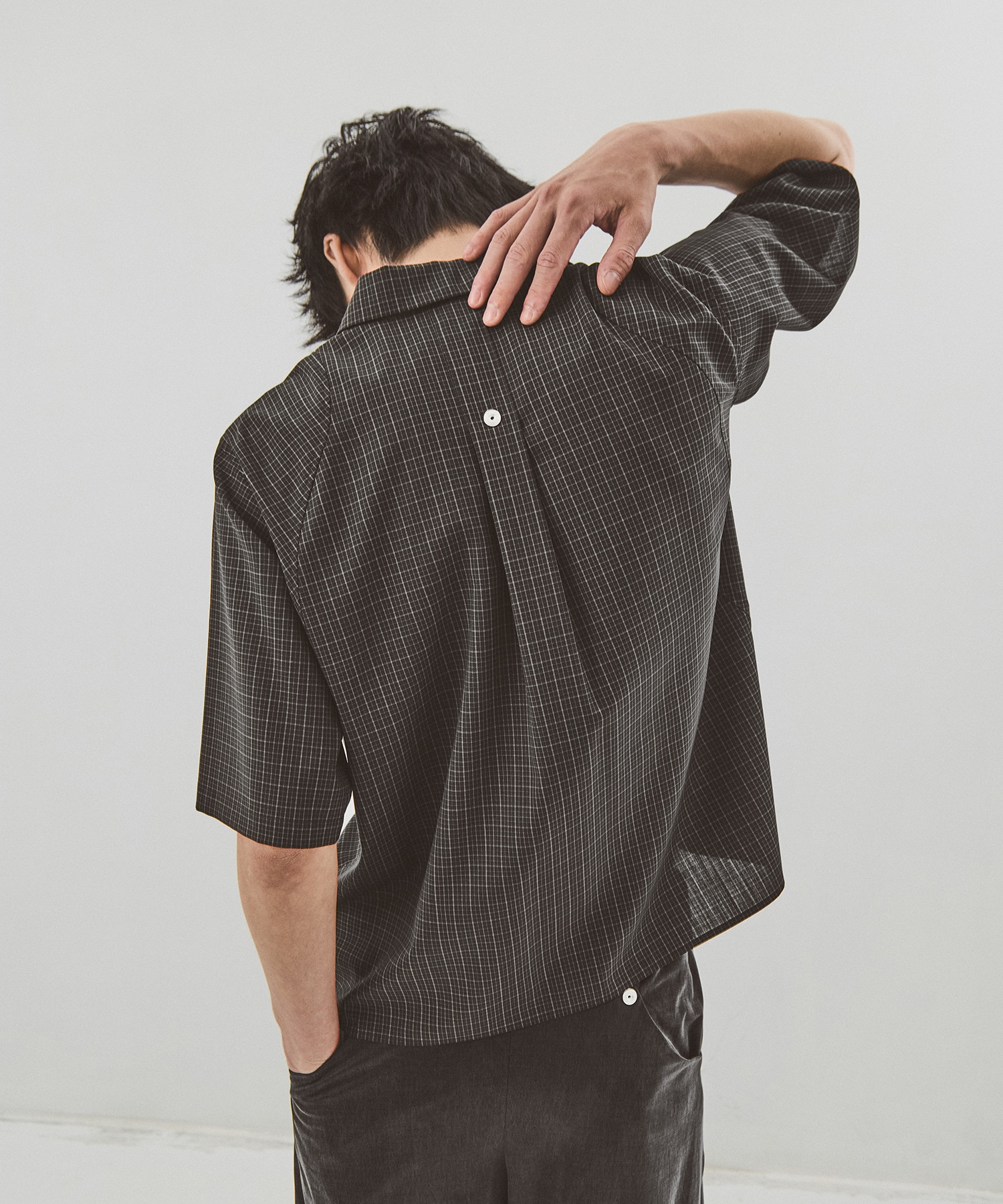 cropped open collar short sleeve shirt check CONZ
